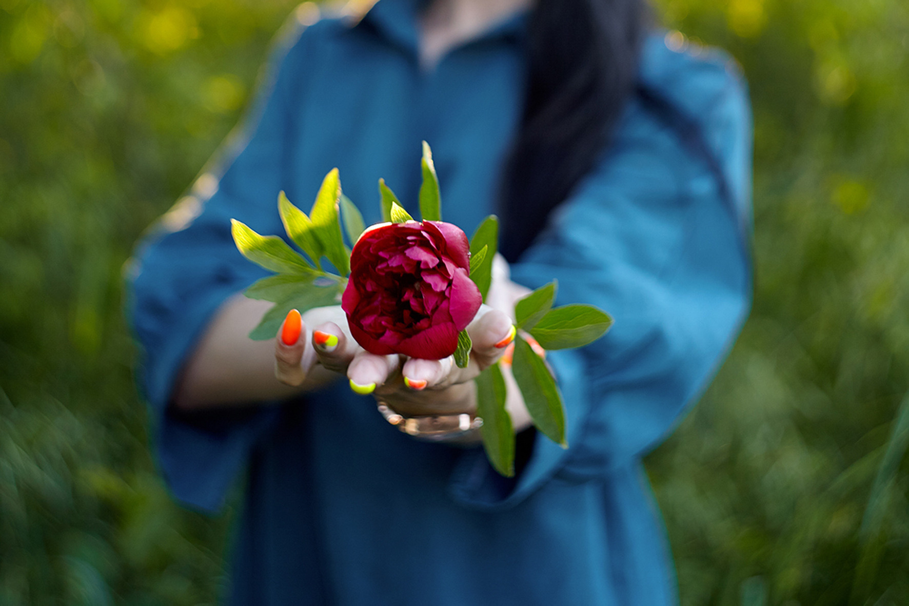 «Оксана и пионы». Свадебный и креативный фотограф в ЮФО и МСК