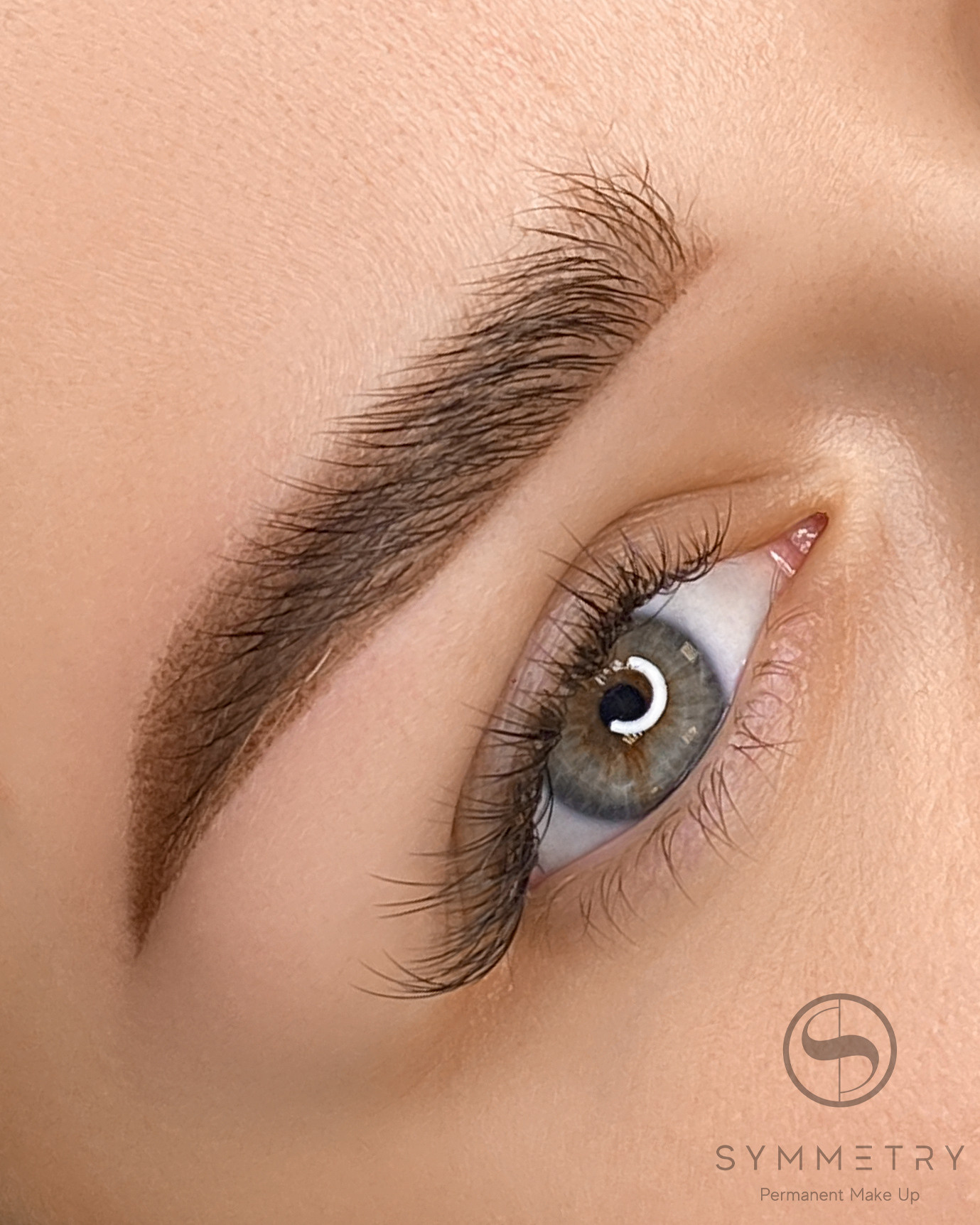 Дарья. Студия перманентного макияжа, косметологии и массажа SYMMETRY в Москве, м. Киевская