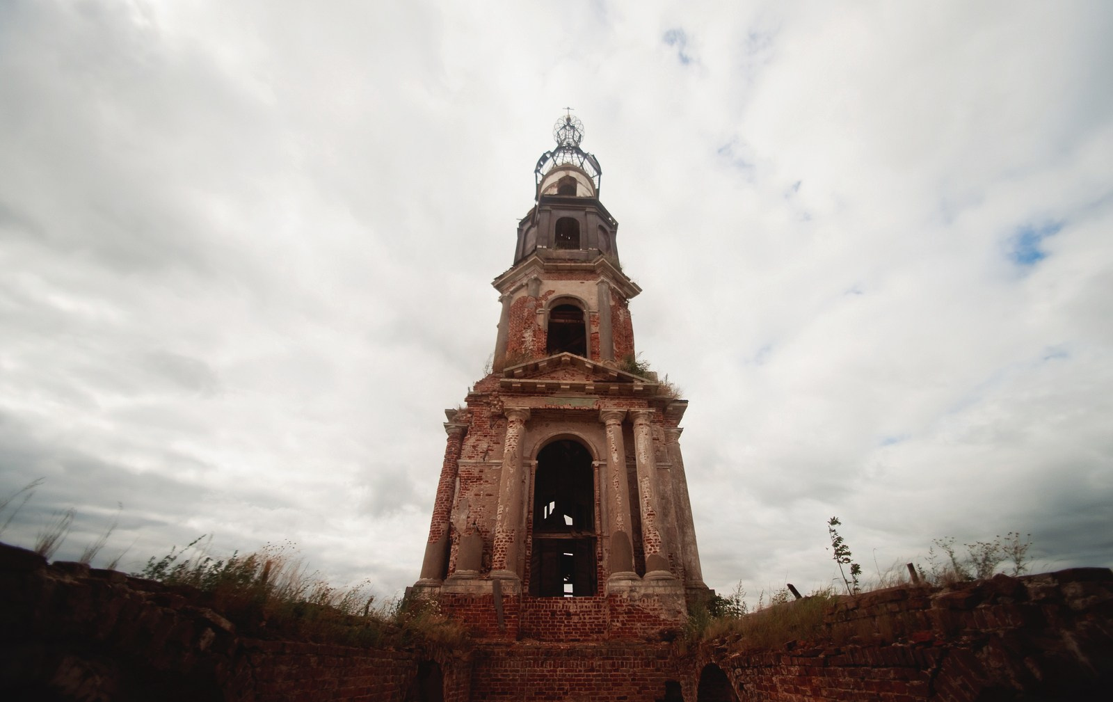 Храм, село Кой