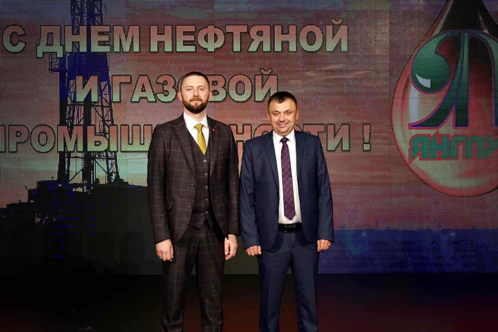 Награждение ко дню работников нефтяной, газовой и топливной промышленности