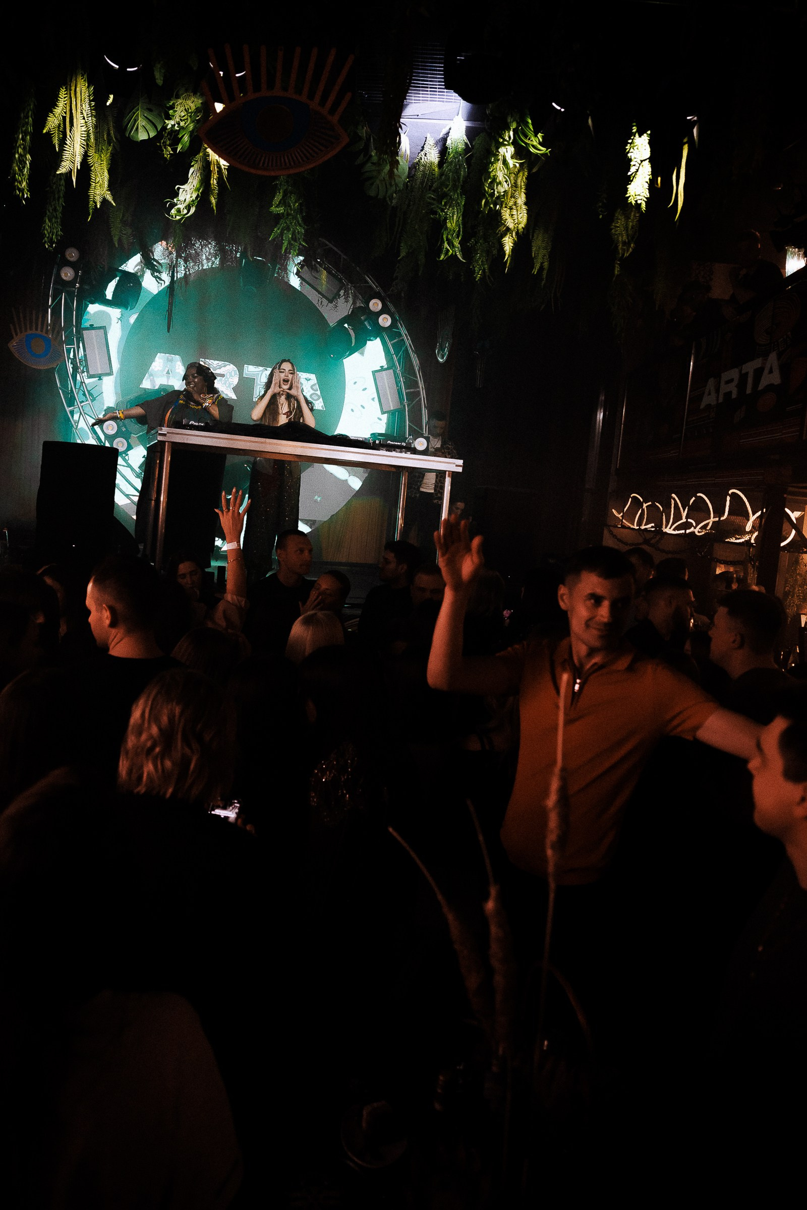 Фотограф на вечеринку спб. VERSLIBRE | Свадебный и репортажный фотограф в Санкт-Петербурге, Москве, и Поволжье