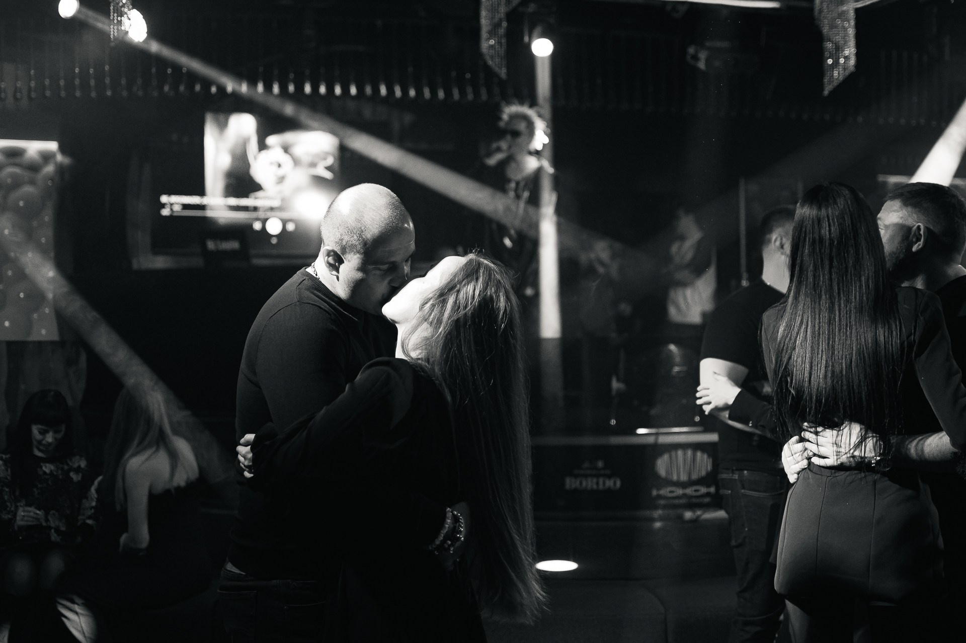 Репортажа съемка в ночном клубе. Ларина Иванна фотограф в Донецке