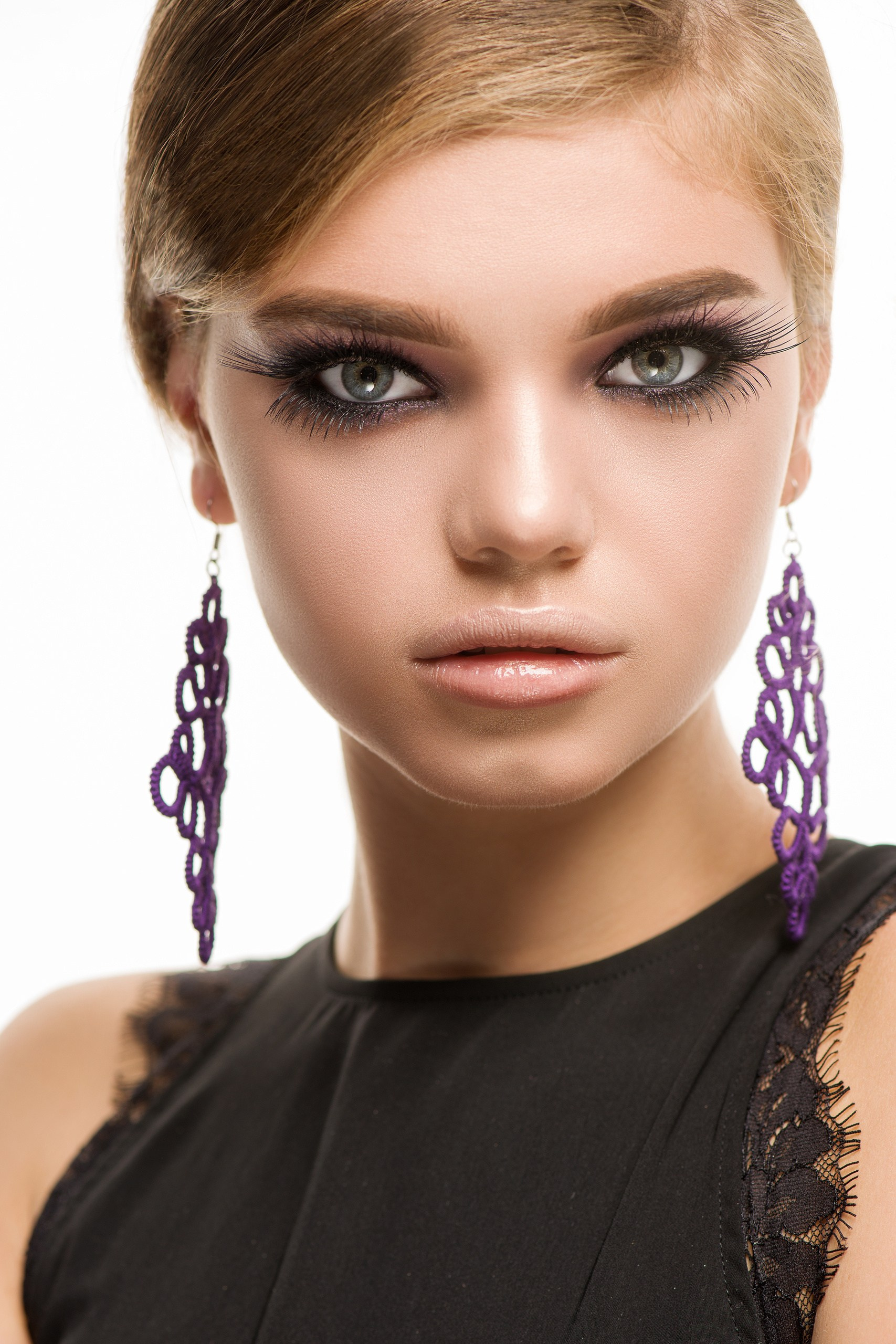 Фотосессия в стиле фэшн и гламур в Москве: профессиональный подход и яркие образы. Арт фотограф в Москве Леонид Маркачев. Женский портрет, будуар, фэшн, арт-ню