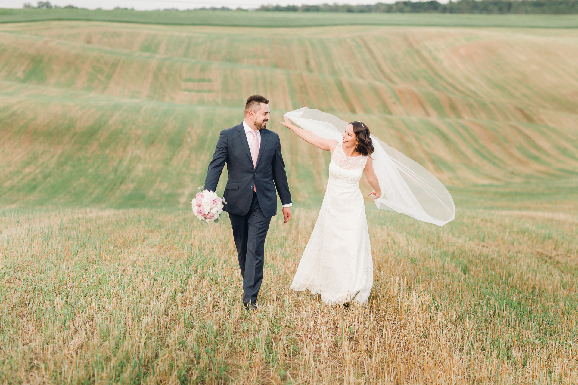 Отзывы клиентов. Профессиональный свадебный фотограф в Минске Антон Кузнецов