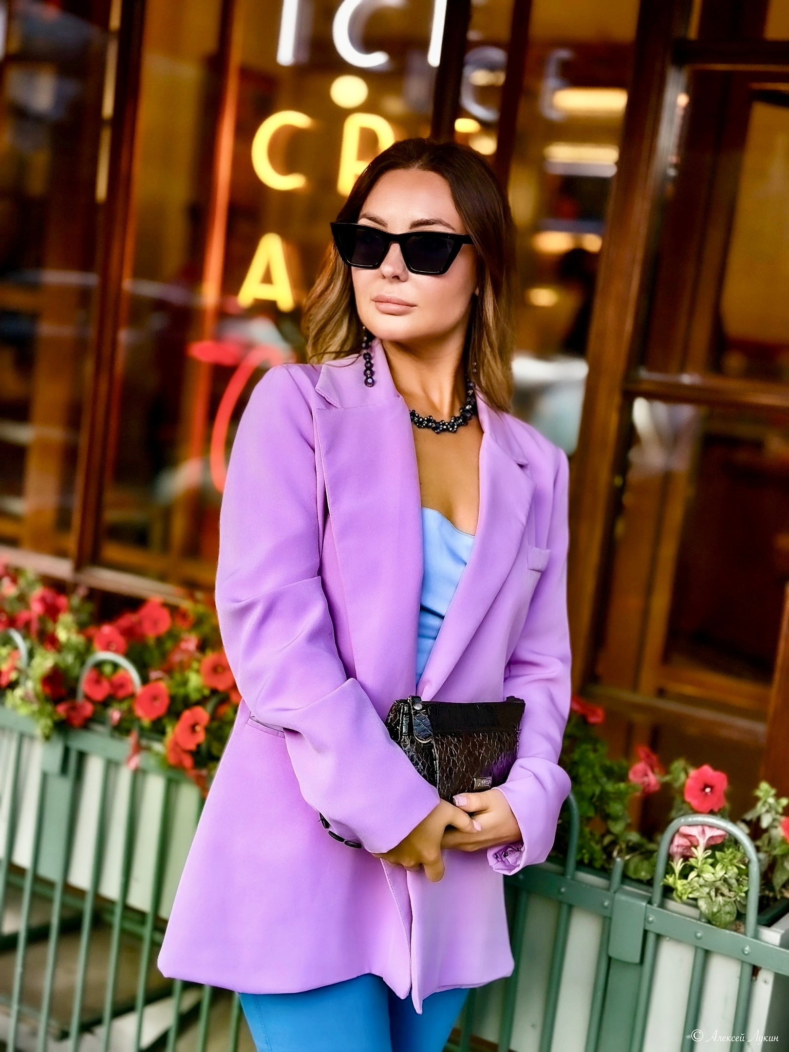 Фотосессия в студии, услуги и цены у профессионального портретного фотографа в СПб. Фотостудия, Портрет, Ню, Будуар, Детская фотосессия. Фотограф Алексей Лукин. Профессиональная фотосъёмка в Санкт-Петербурге. Обработка и Ретушь фотографий