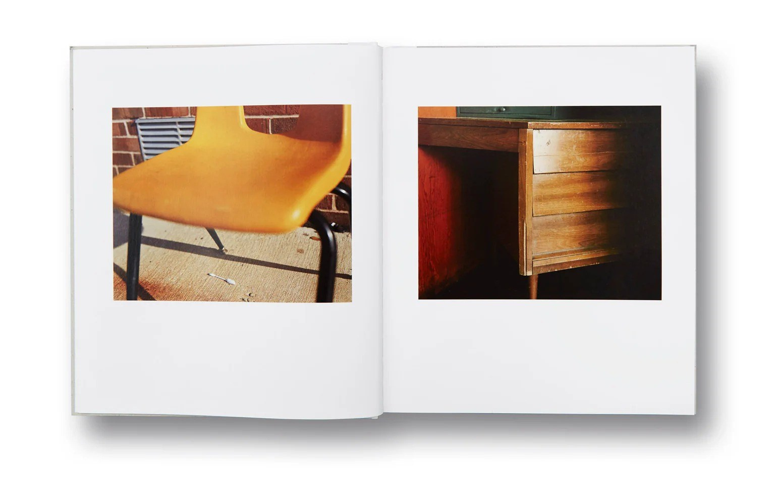 ОБЗОР АКТУАЛЬНЫХ ФОТОКНИГ: Тошнота. Самоорганизация Низина