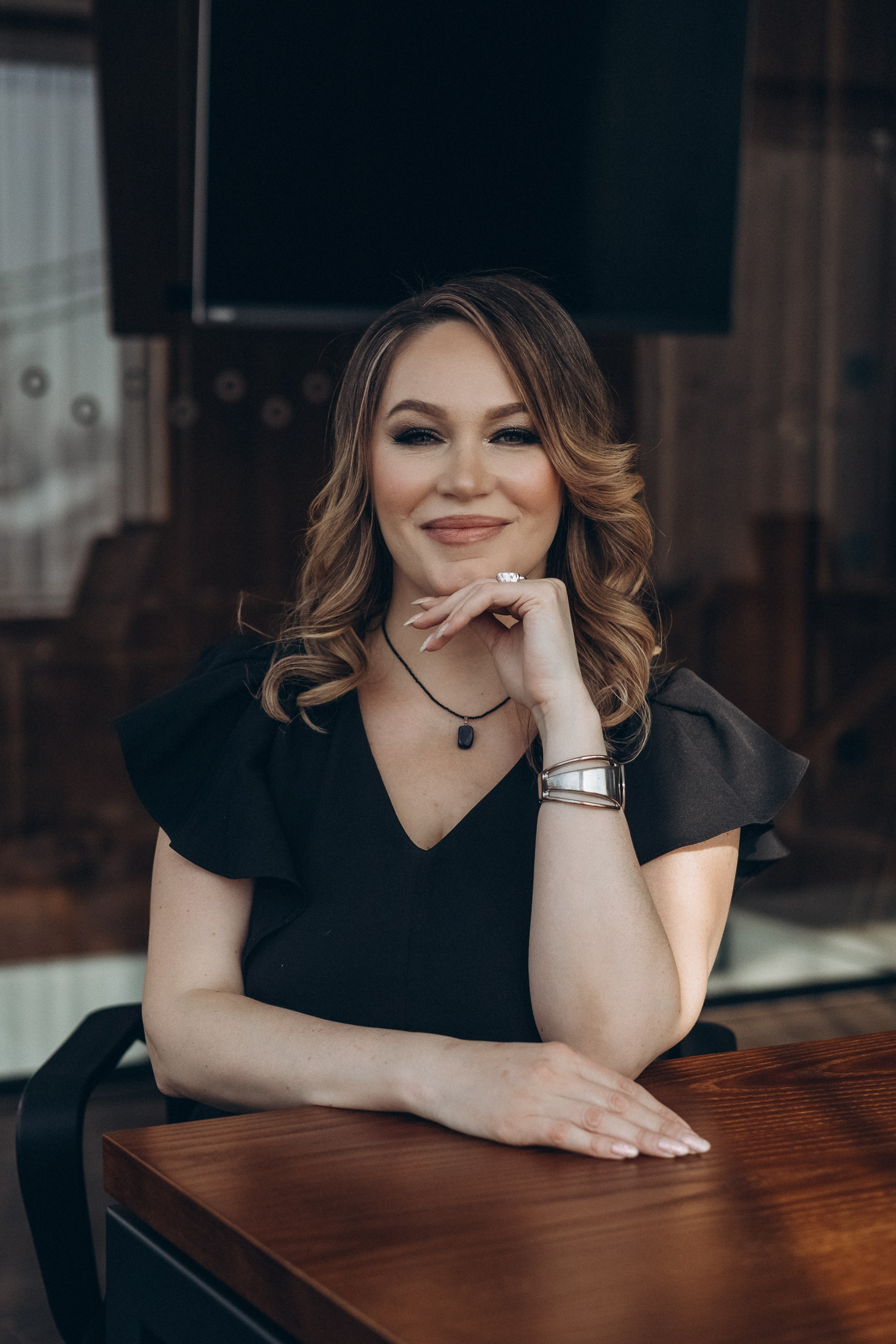 Обо мне/контакты. Женский и событийный фотограф в Новосибирске Оксана Чумакова