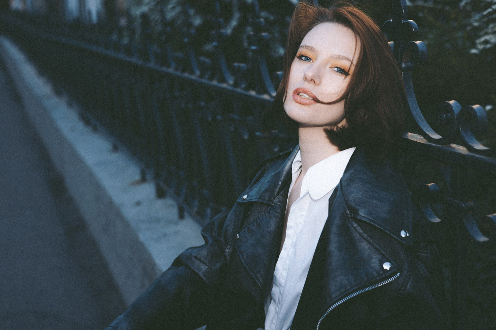 Street Yanita. Юлия Астра: Фотограф в Санкт-Петербурге. Снимаю женские портреты, уличные съёмки в Петербурге и людей с их собаками
