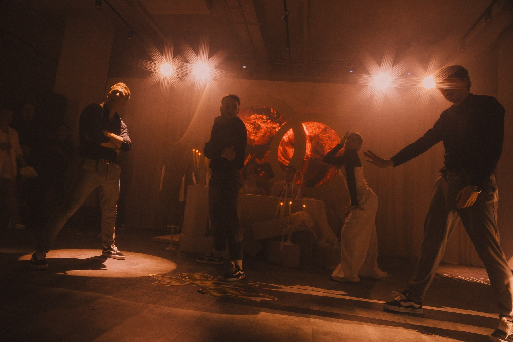 Фотограф на свадебную вечеринку Москва. VERSLIBRE | Свадебный и репортажный фотограф в Санкт-Петербурге, Москве, и Поволжье