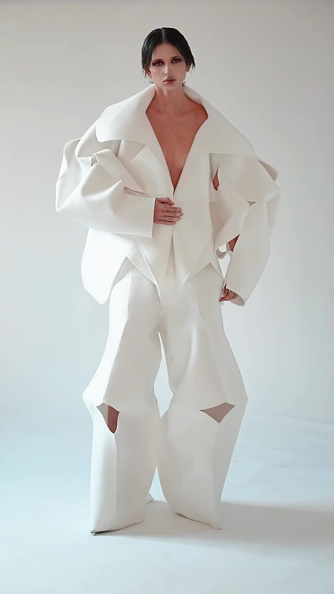 VIDEO B2B. VIDEO / PHOTO / PRODUCTION / AI