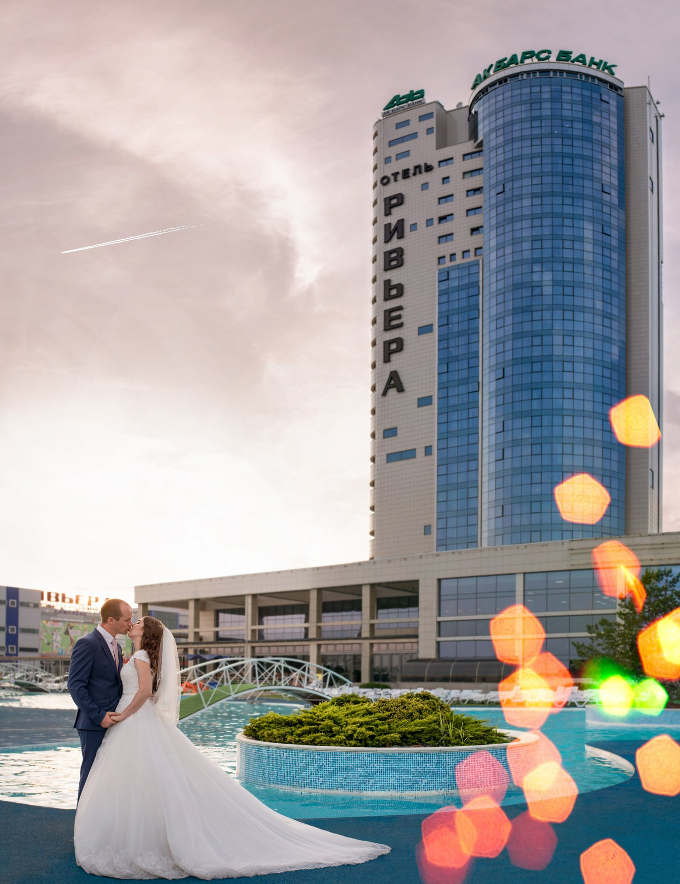 Свадебная Фотосессия в г. казани | Фотограф на Свадьбу в г. Казани Фотограф Садег Азарми тел. +79172288430 ✔ Сборы невесты и жениха✔ Утро невесты (детали, эмоции, подготовка)✔ Репортажная съёмка ЗАГСа и выездной регистрации✔ Свадебная прогулка✔ Фотосъёмка банкета и вечеринки✔ Креативные и тематические свадьбы✔ Свадьба на природе (лайфстайл)✔ Девичники и мальчишники