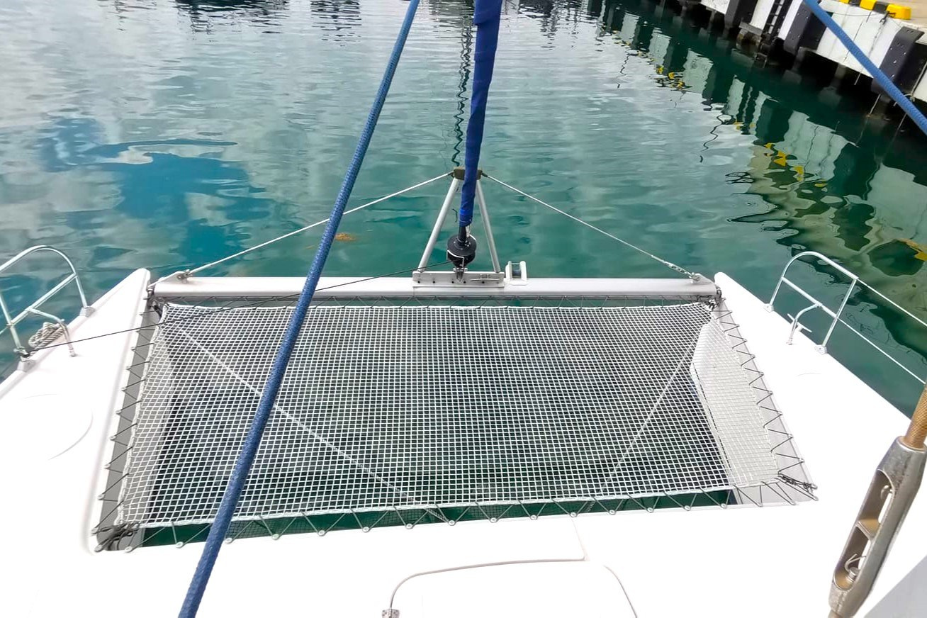 Катамаран Апрель Аренда Яхты в Сочи Яхтанаморе YACHTANAMORE