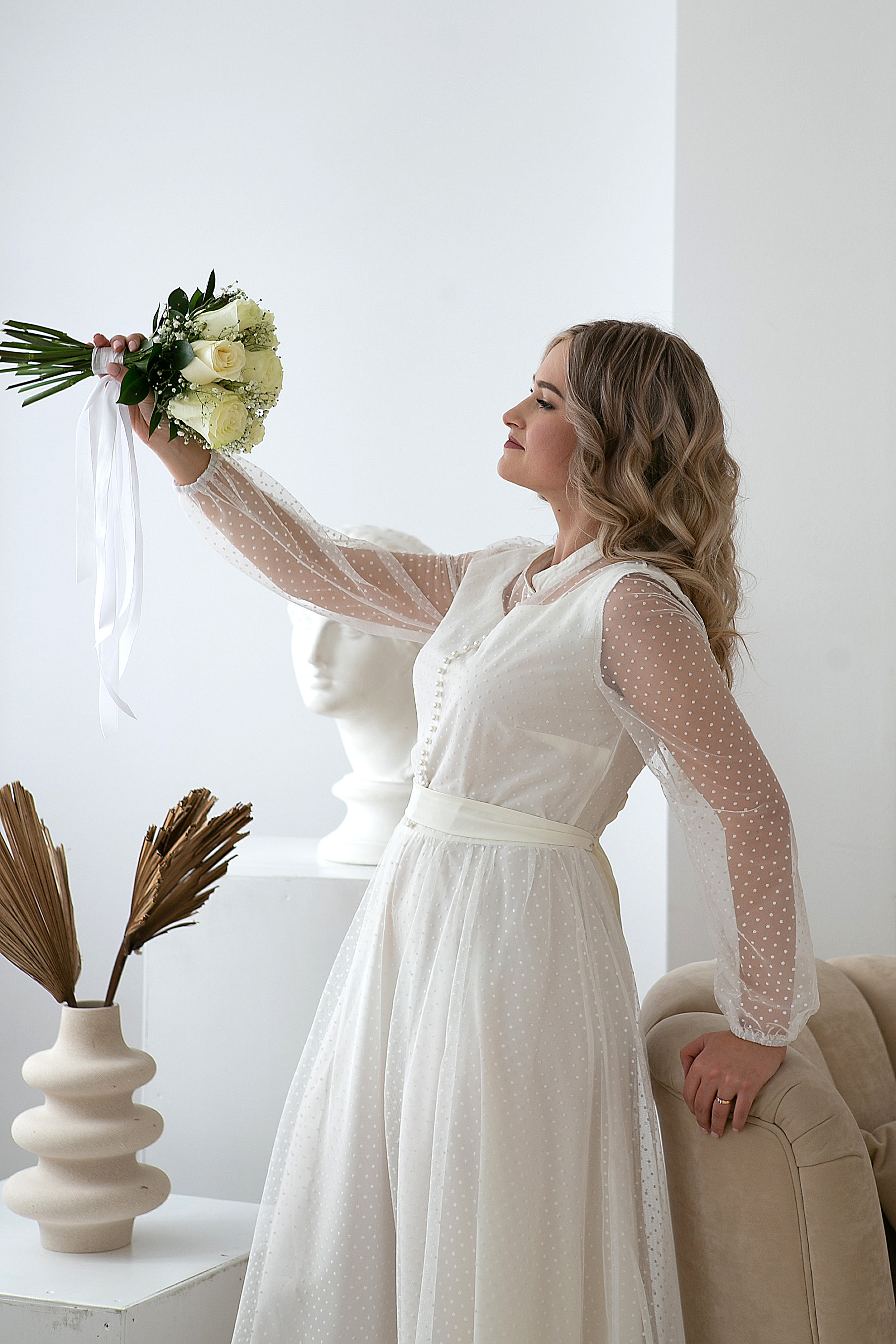Свадебный фотограф в Омске. Счастливые моменты Вашей жизни. Фотограф Наталья Стаг в Омске. Фотографирую в разных стилях в разных студиях, а так же в школах и садах. Печатаю выпускные фотоальбомы