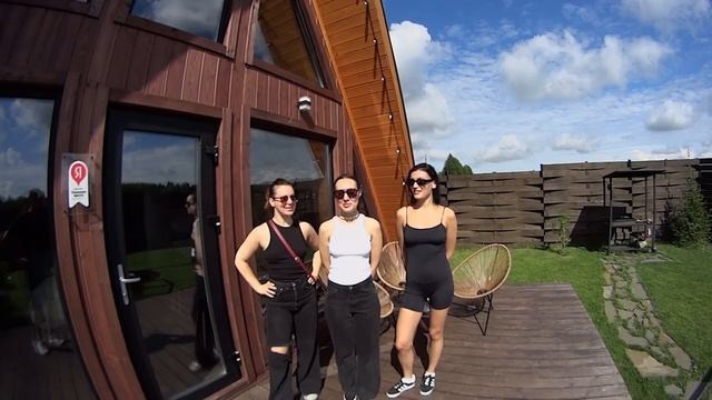 Треугольный коттедж на 6 человек с чаном и баней — Афрейм в подмосковье в аренду