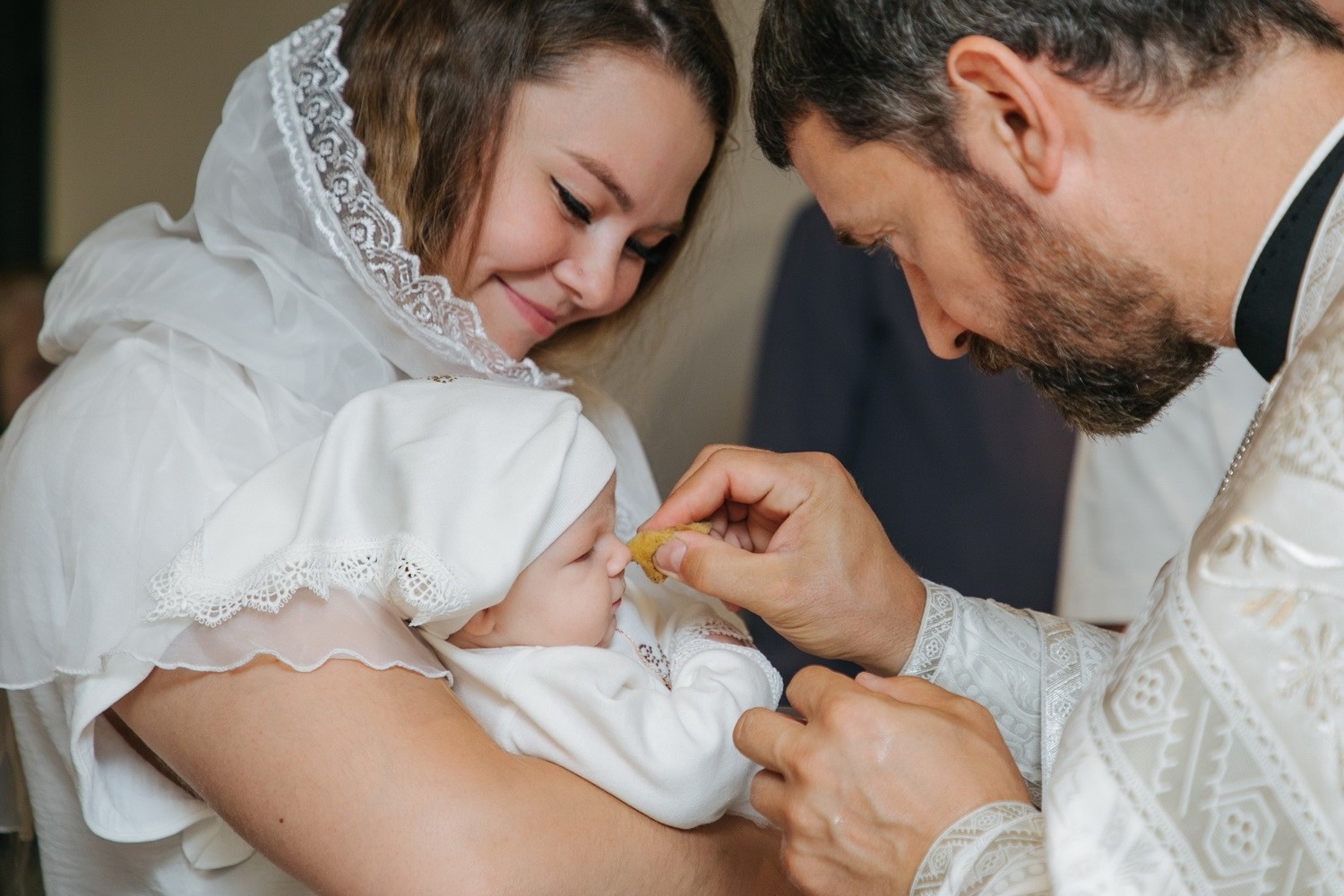 Крещение детей в Санкт-Петербурге, лучшие церкви. Фотограф крещение венчание в Петербурге! Помогает подобрать храм и посоветовал душевного батюшку в СПб