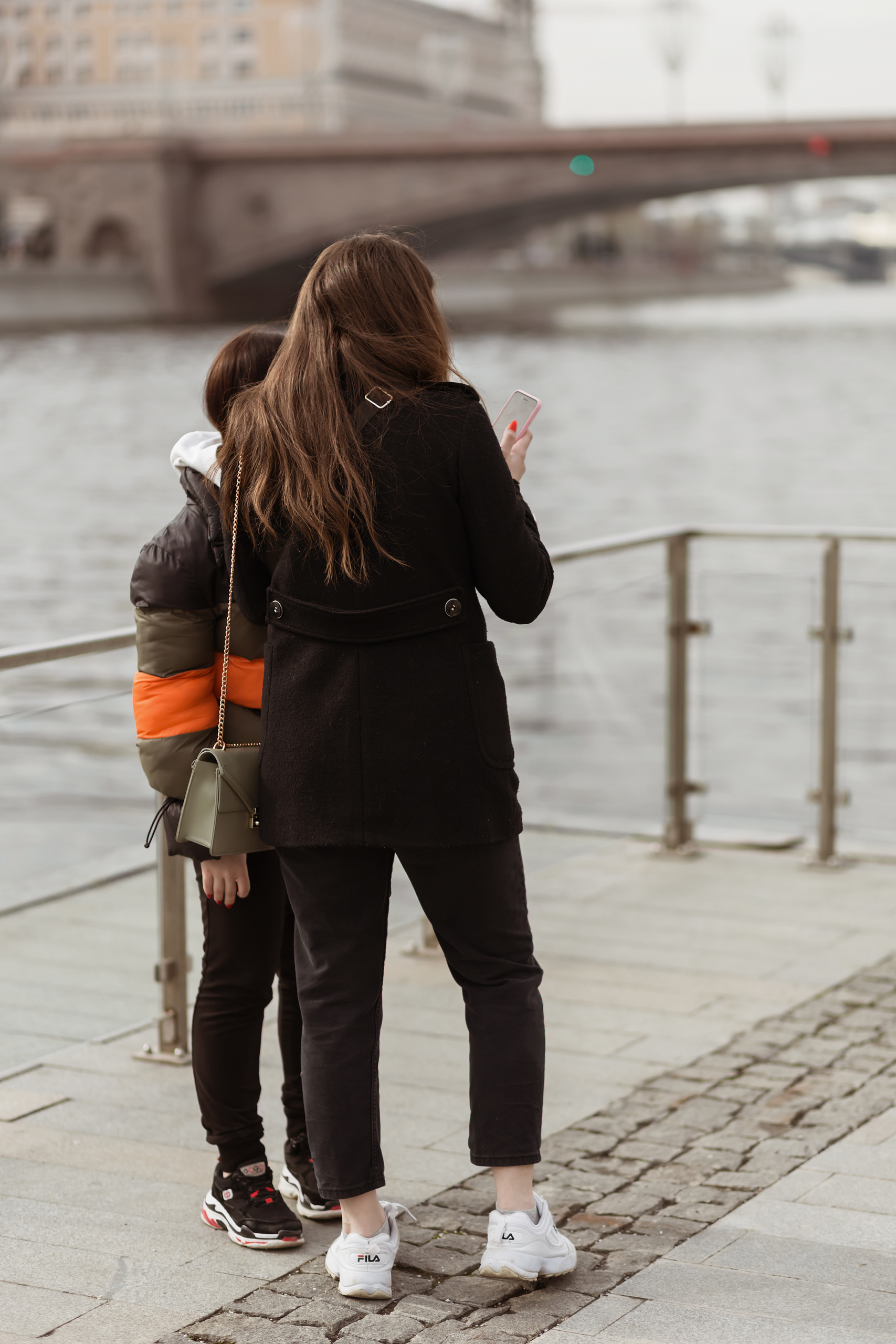 Полина и Таня