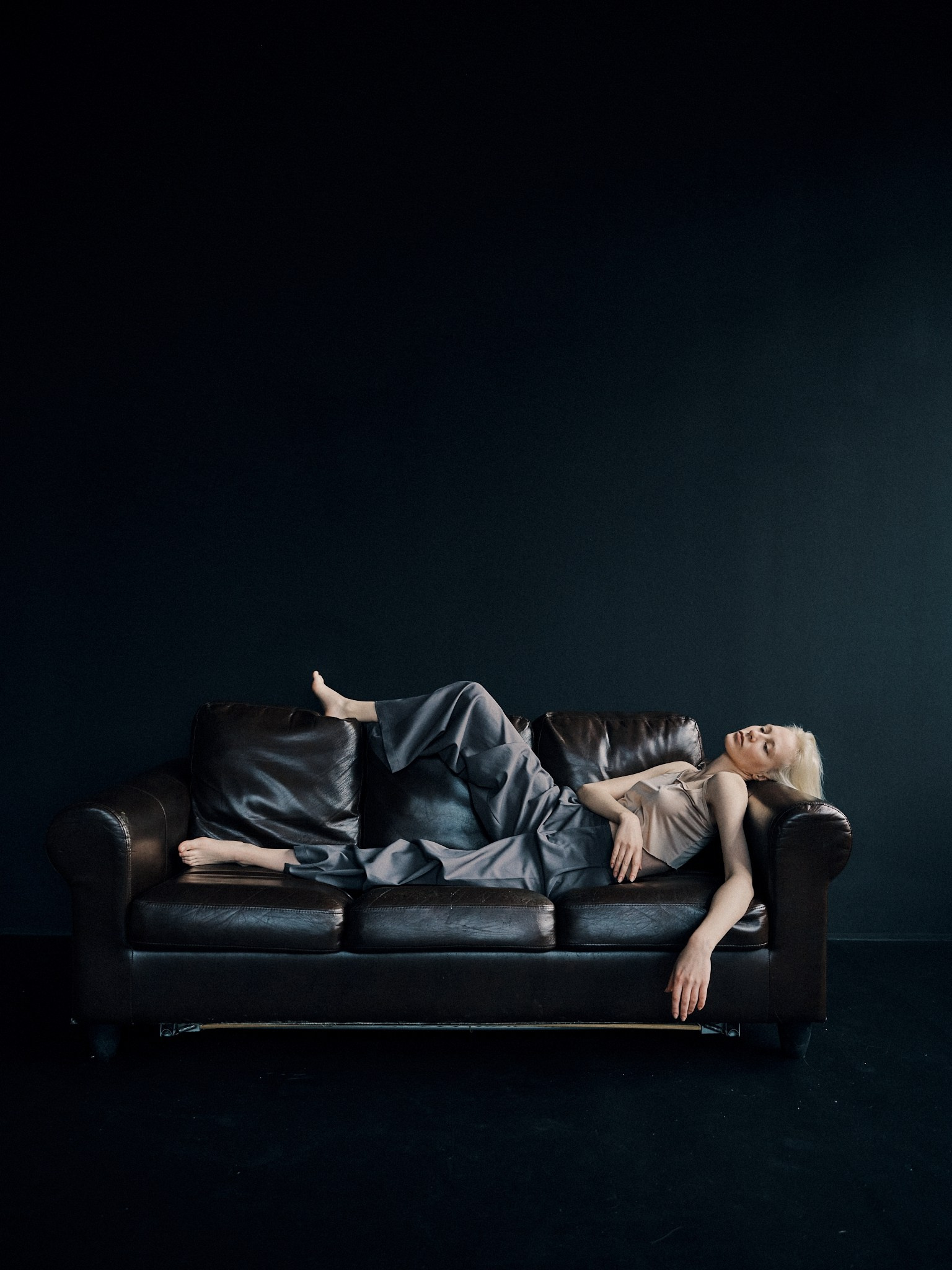 Минималистичная фотостудия в Барнауле. MN Studio