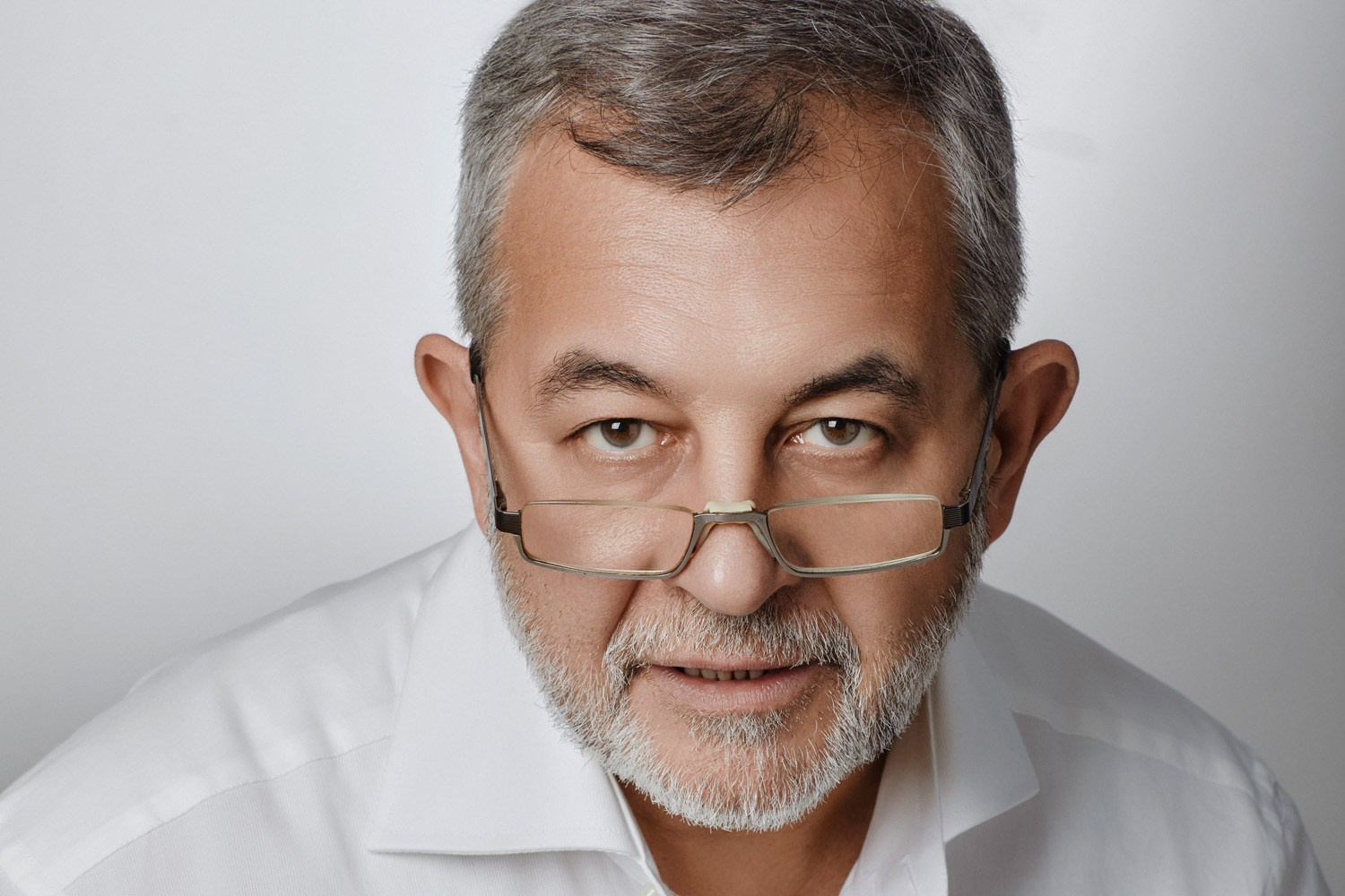 Бизнес-портрет, фотосессия в деловом стиле в Москве. Фотограф Полина Завельская