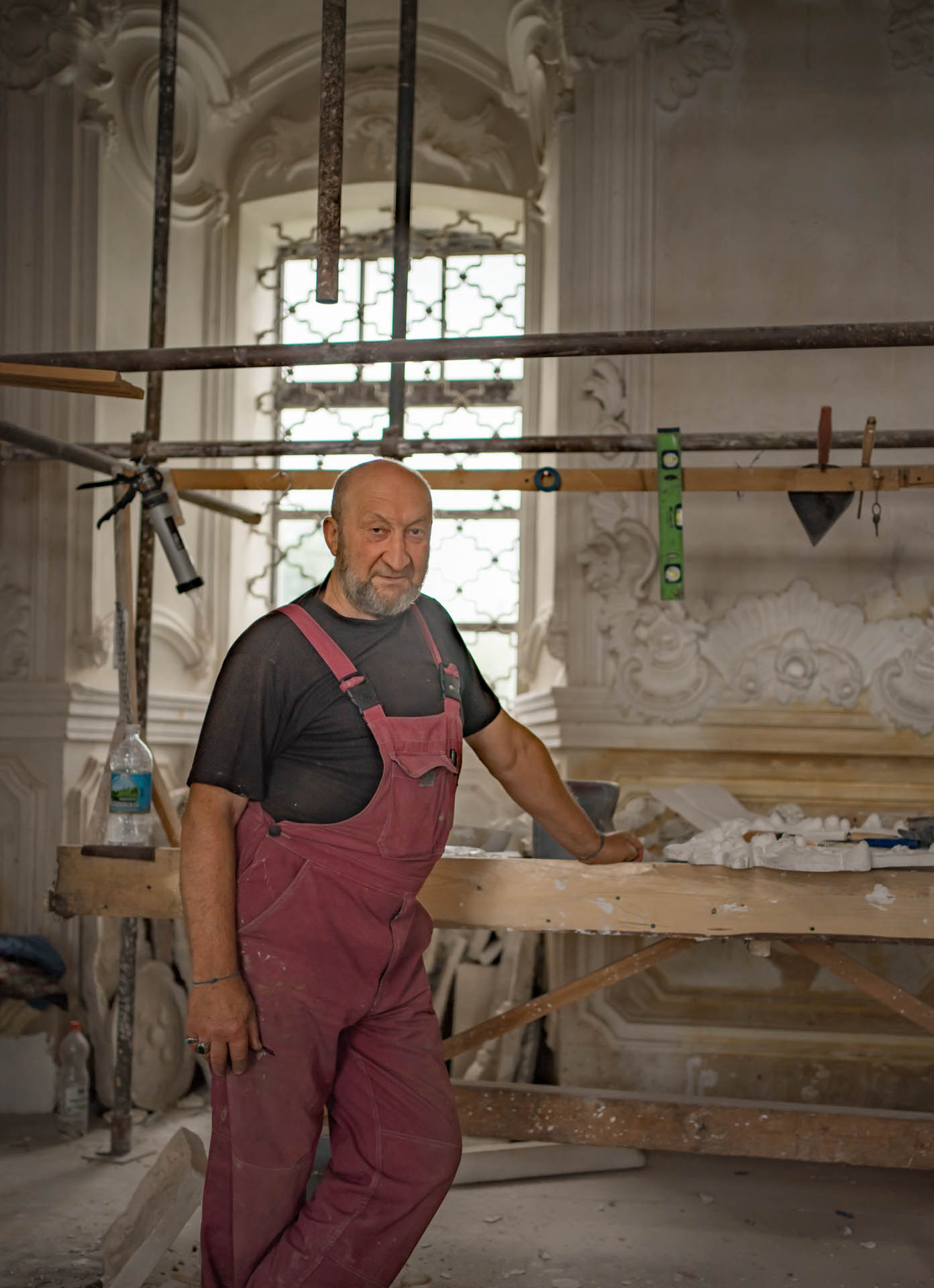 Нилова пустынь. Скульптор-реставратор Владимир Федотов. Фотограф Светлана Корнелюк.