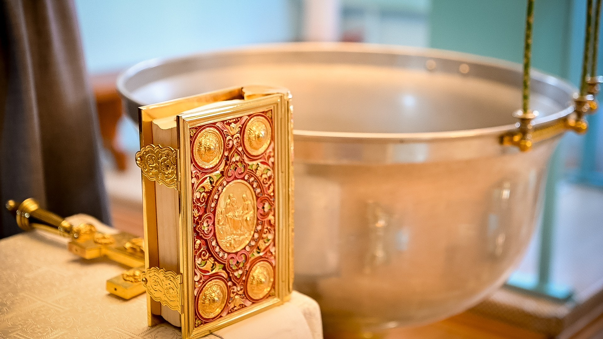 ТАИНСТВО КРЕЩЕНИЯ. Фотограф Юлия Татарян