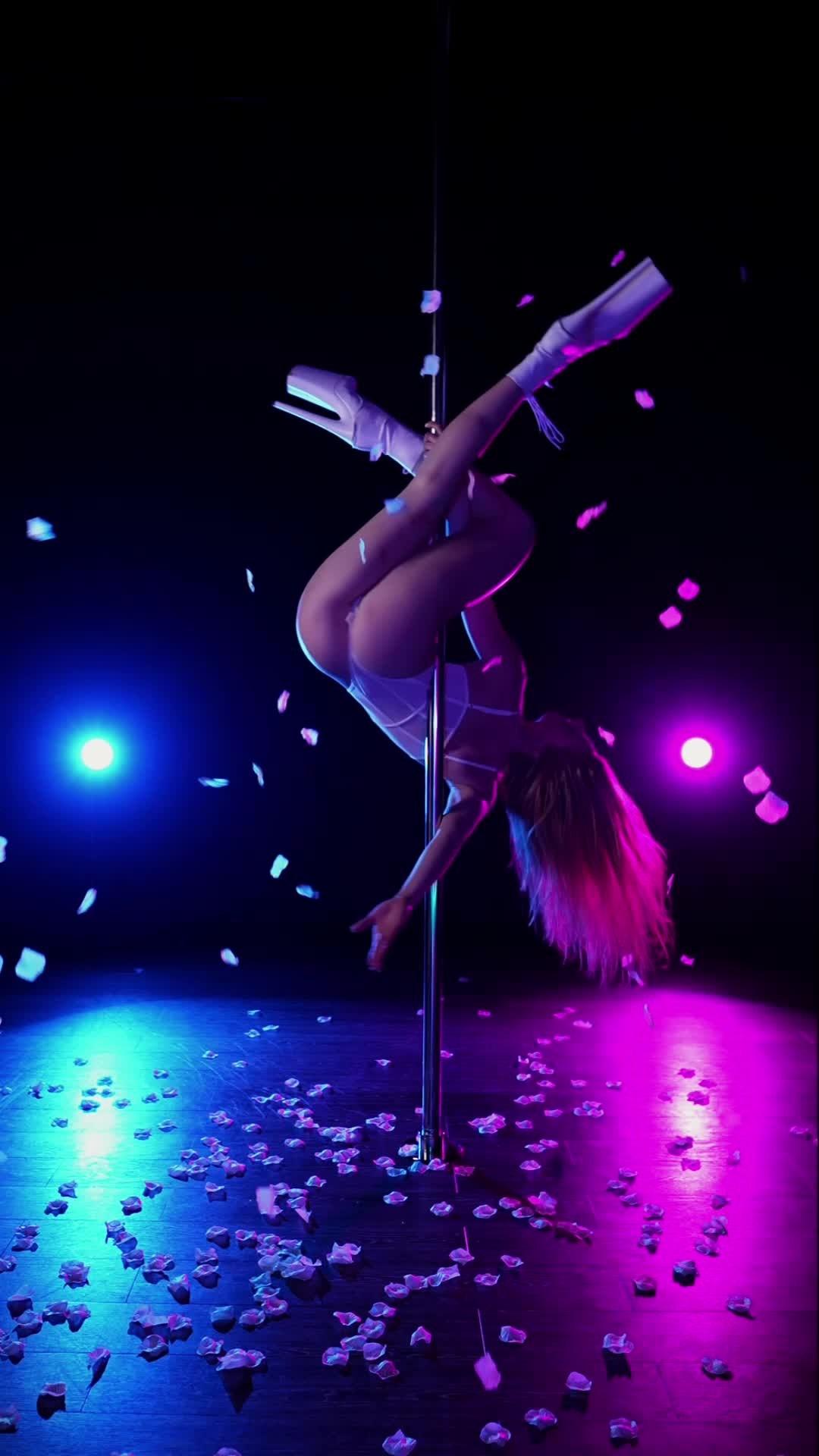 Реквизит. Studio 4U — Для танца. Для фото. Для тебя