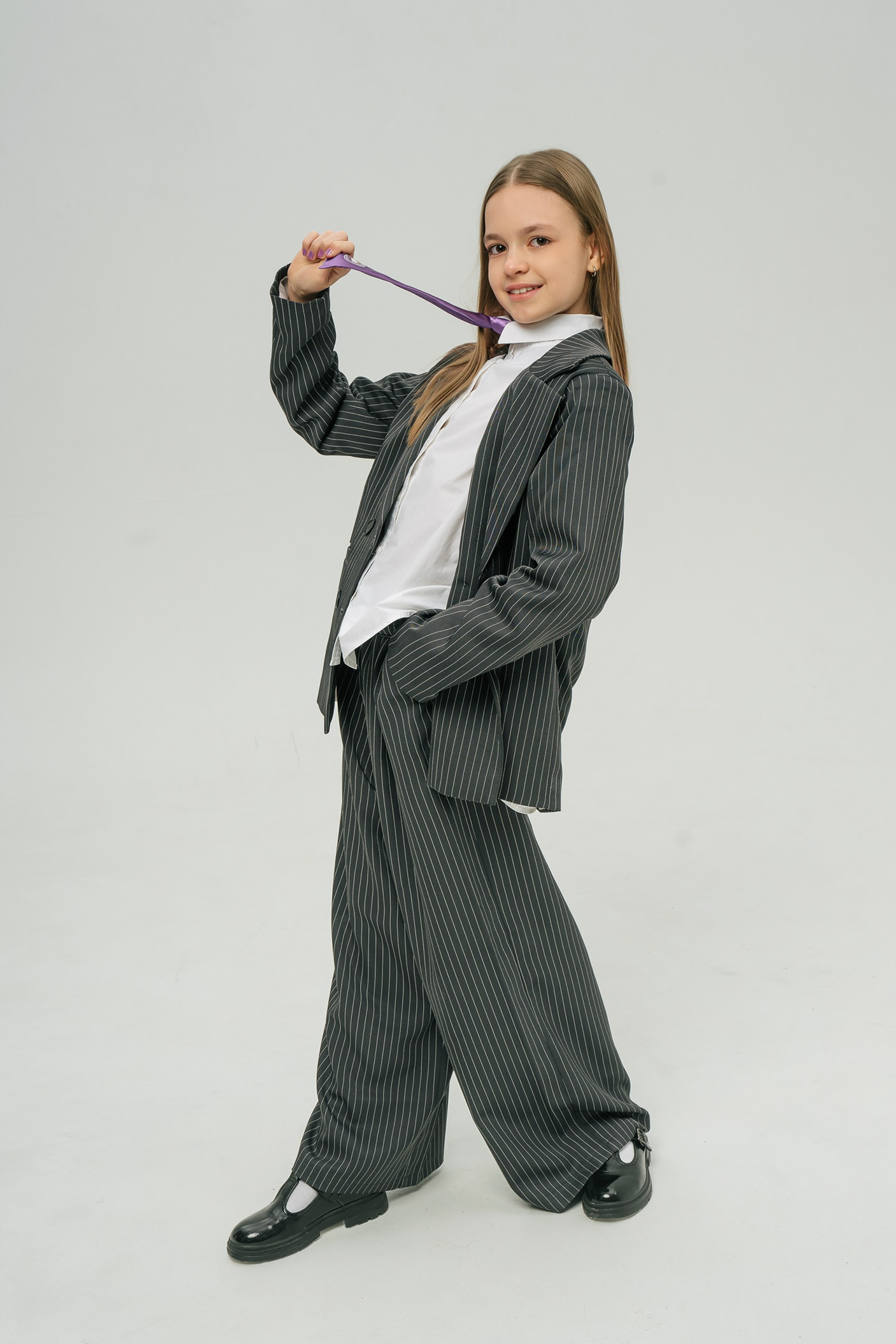 Выпускные альбомы, школьные фотосессии в городе Новороссийске