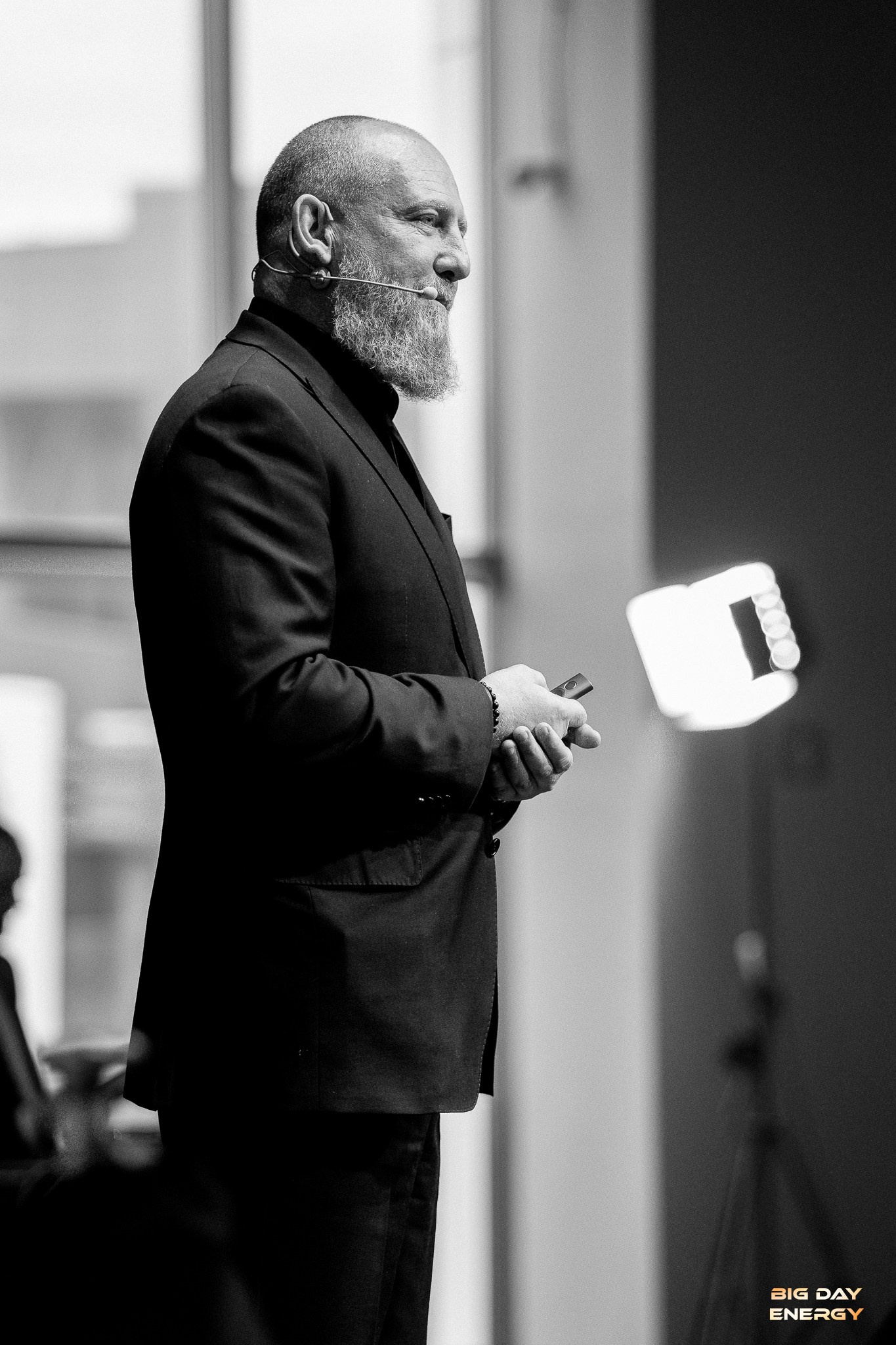 MIKHAIL VASSILYEV — Свадебный и Репортажный фотограф в Алматы