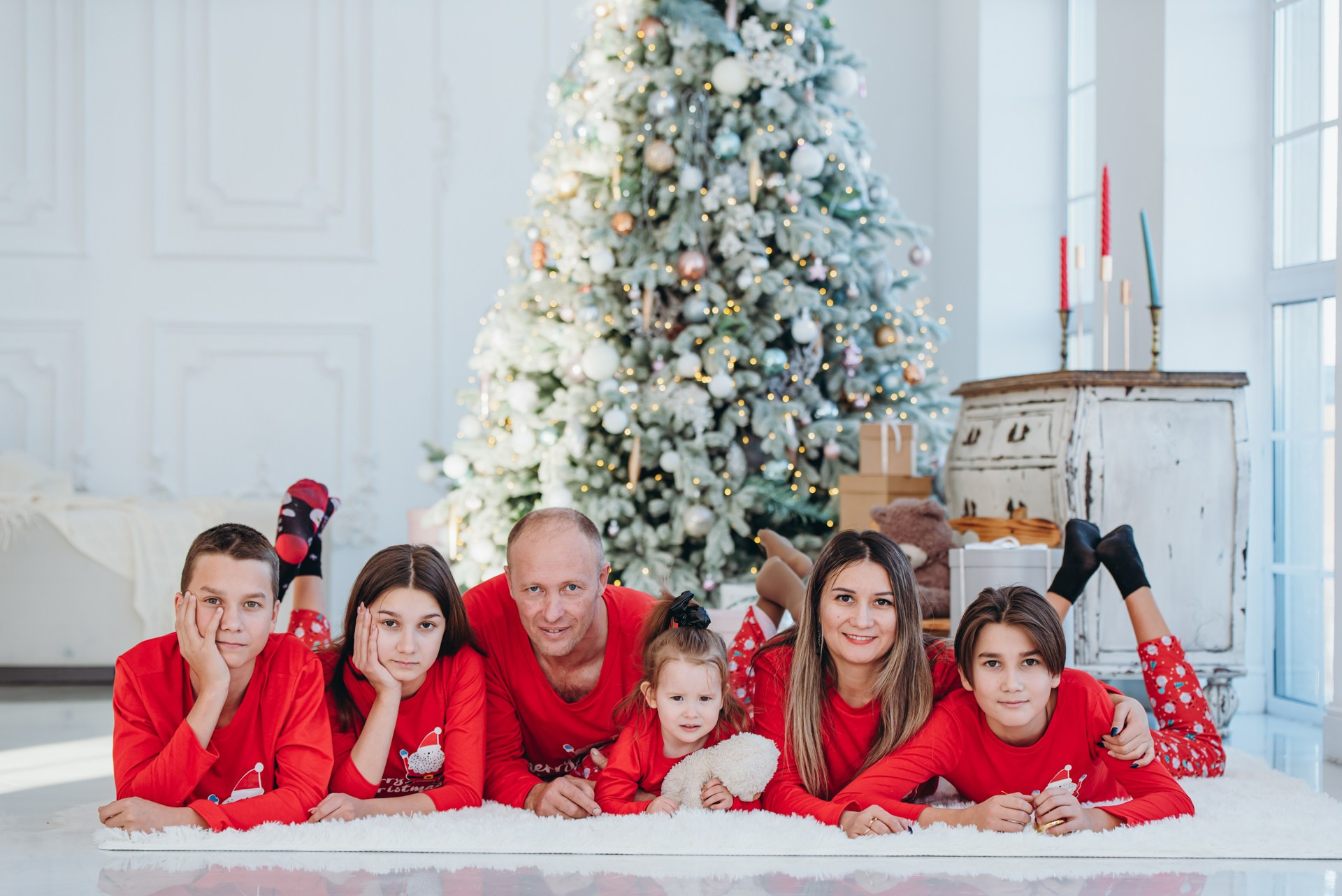 Новогодняя семейная фотосессия в Иркутске. Ольга Ли свадебный семейный фотограф Иркутск