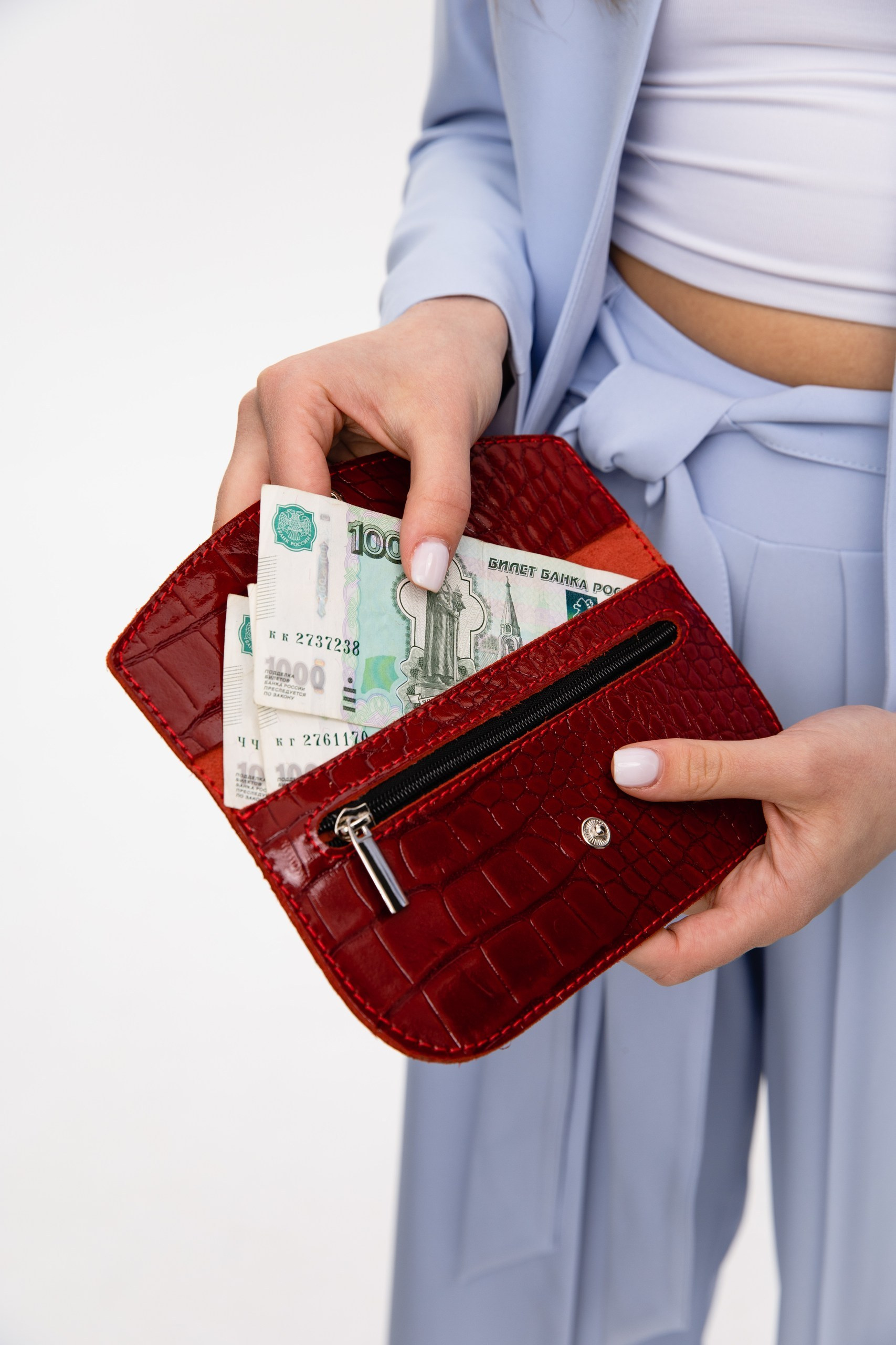 Модель 2КС01. Бренд Alligatore Biaco — это изящные изделия из натуральной кожи