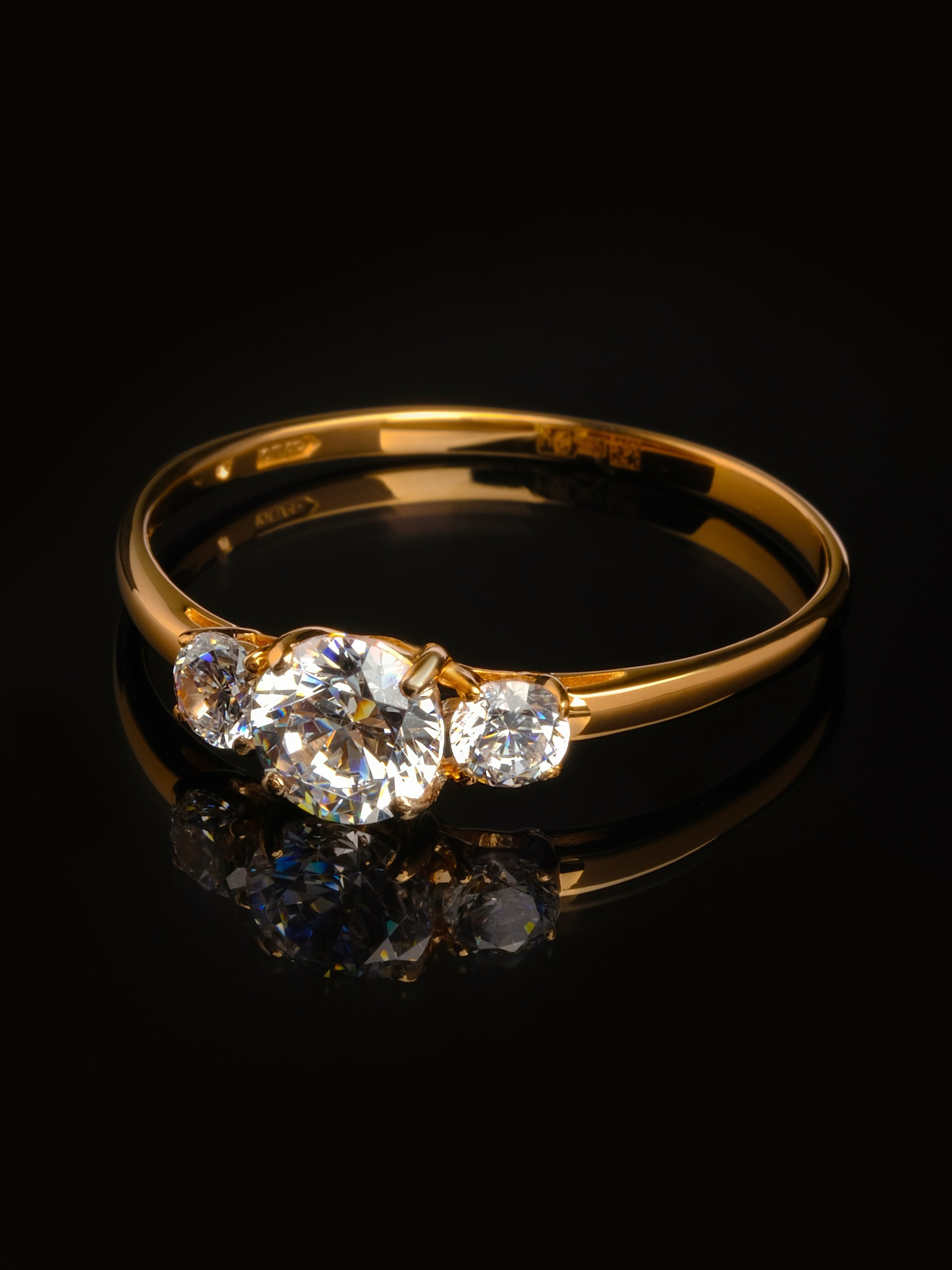 Фотосъёмка ювелирных украшений Профессиональный предметный фотограф. Контент Предметный фотограф Саратов, контент для бизнеса, съемка для брендов, предметные фотосъёмки в Саратове. Елена