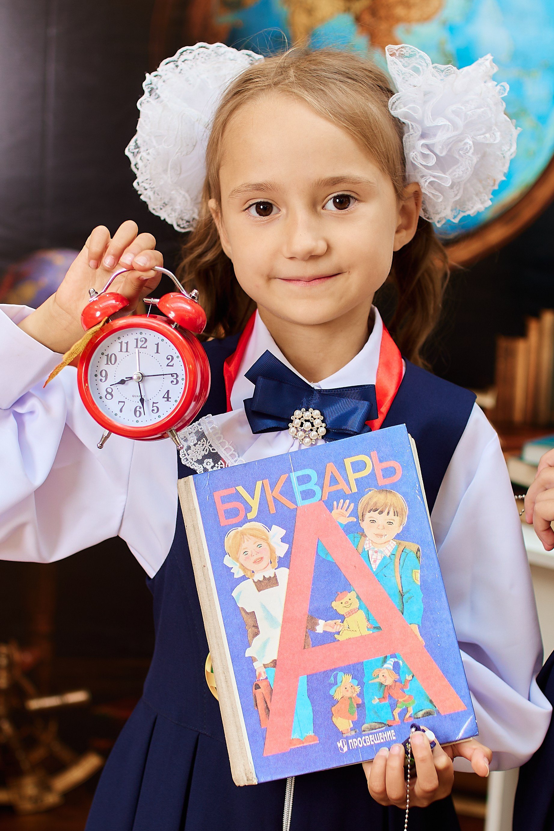 Выпускные альбомы Axioma для начальных классов. AXIOMA │ Выпускные альбомы в Иркуске. Альбом в подарок! Закажи сейчас!