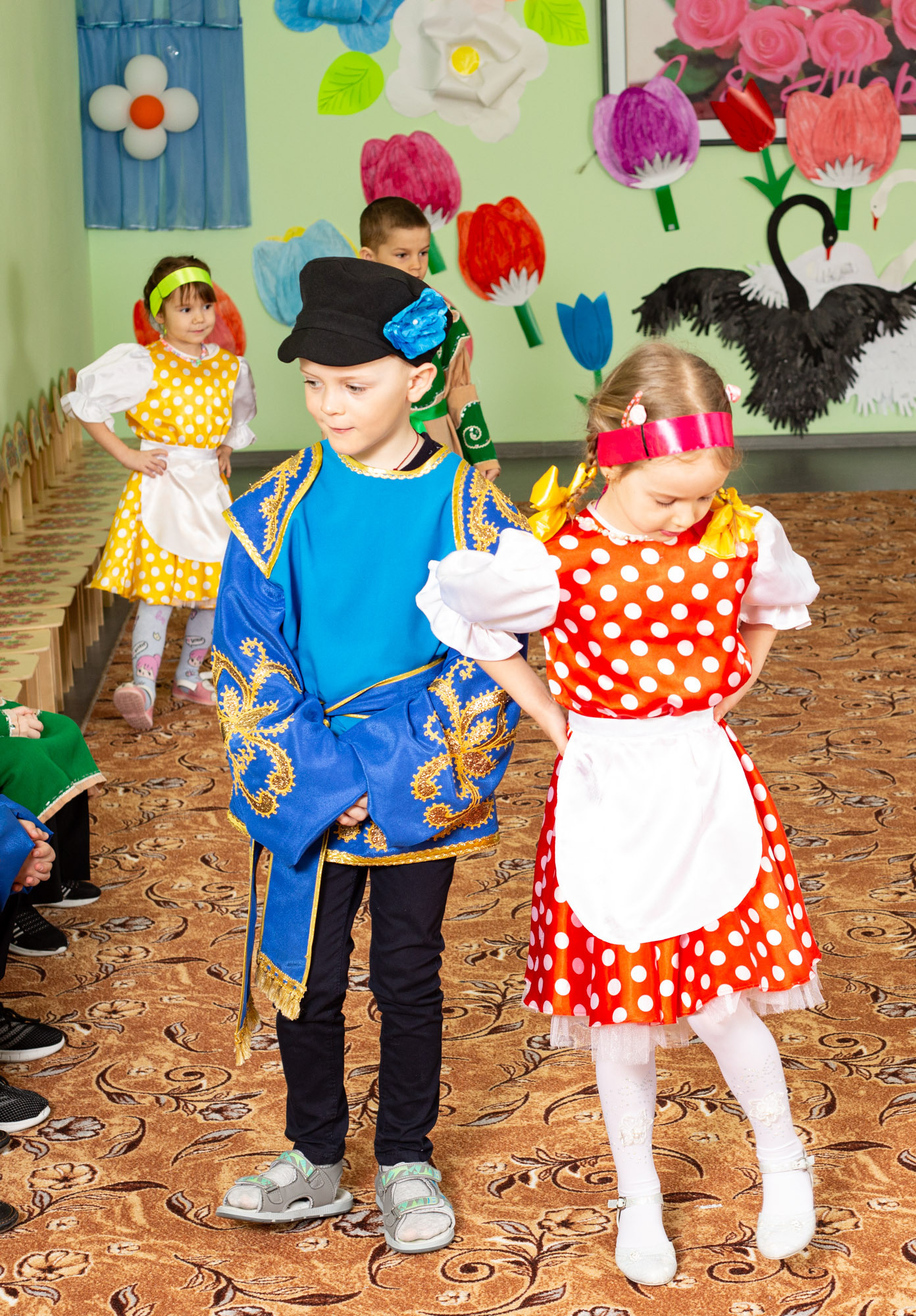 Кардаиловский детский сад. Утренник «Жаворонки». Валерий Логачев. Фото, музыка, видео — для души