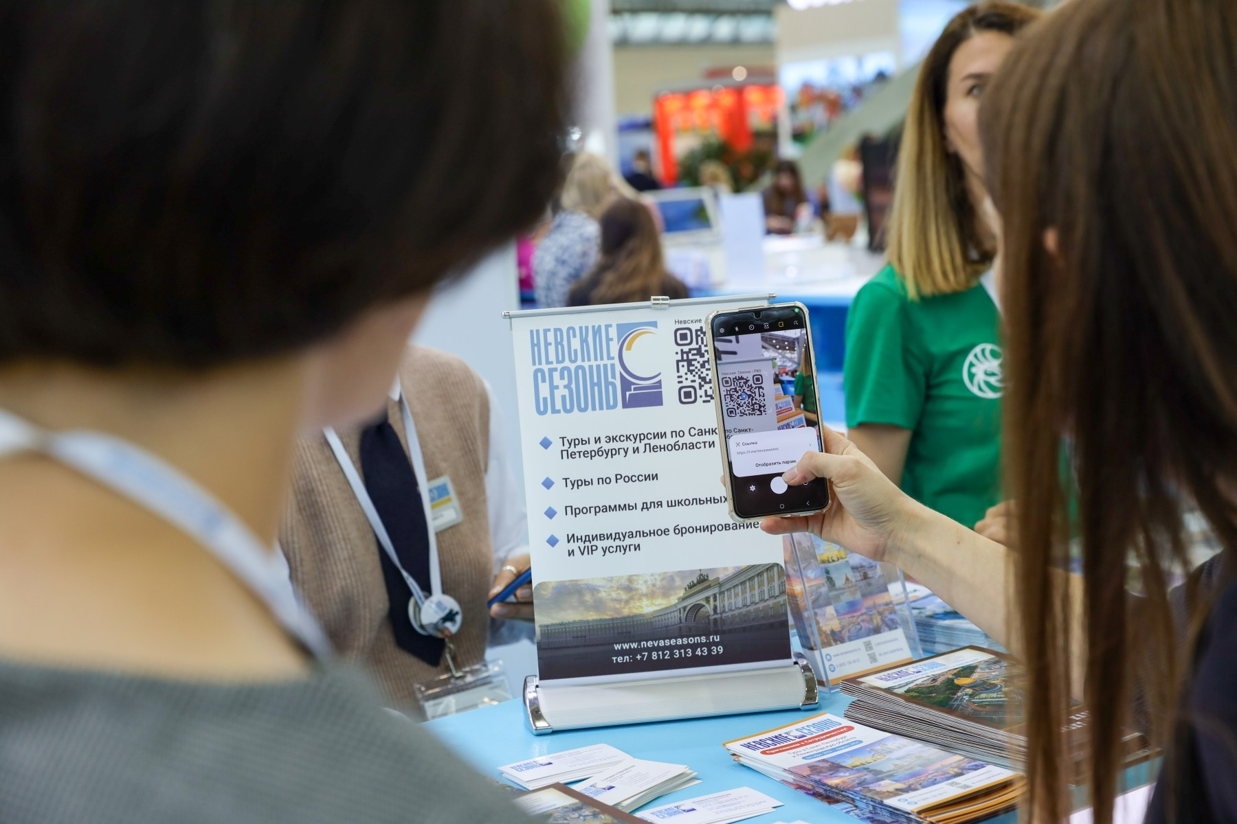 Съёмка стенда на выставке. Фотограф на мероприятие в Москве Марик