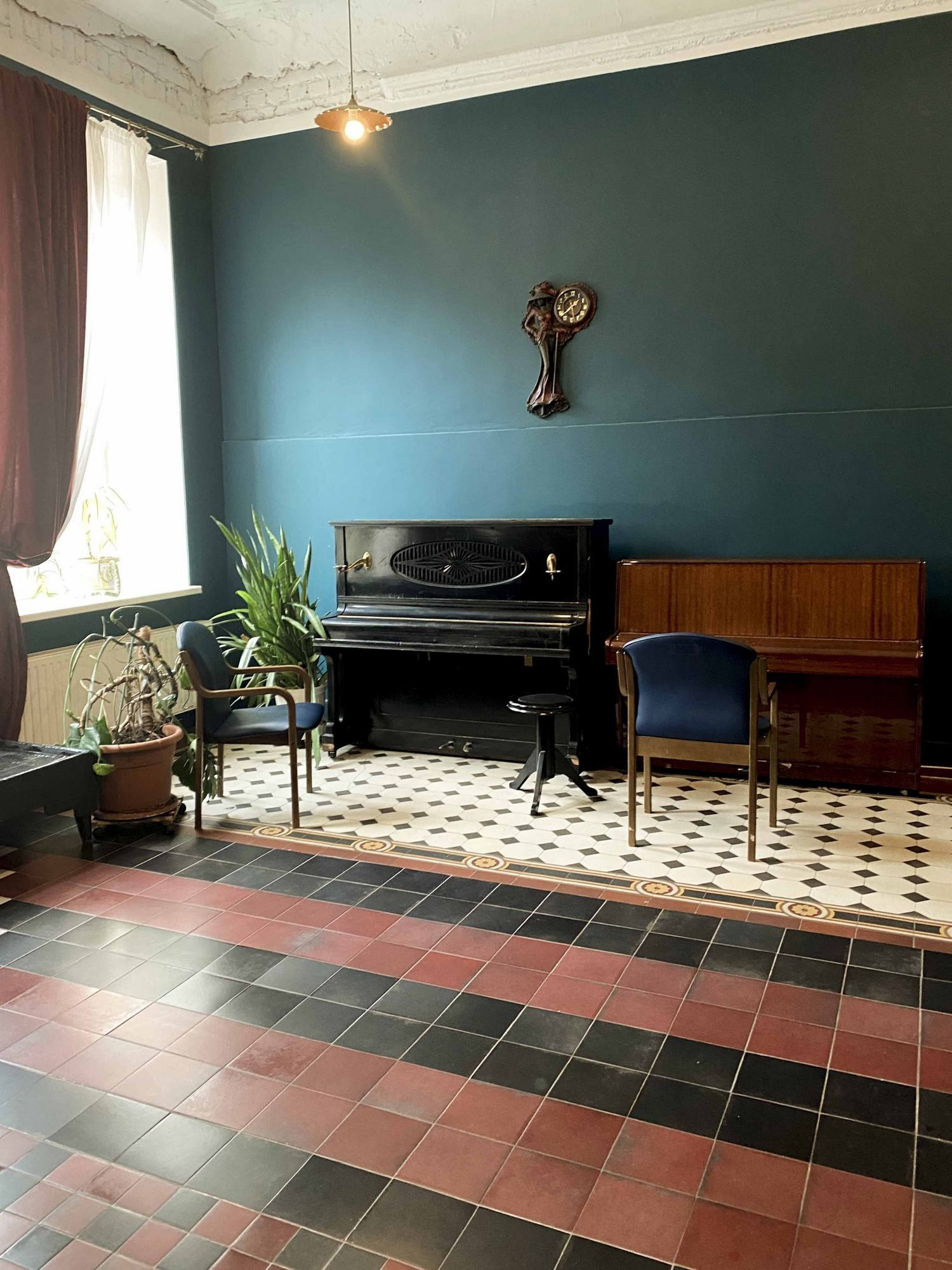 Аренда класса вокала и фортепиано. Пространство для репетиций. Дом Шрёдера