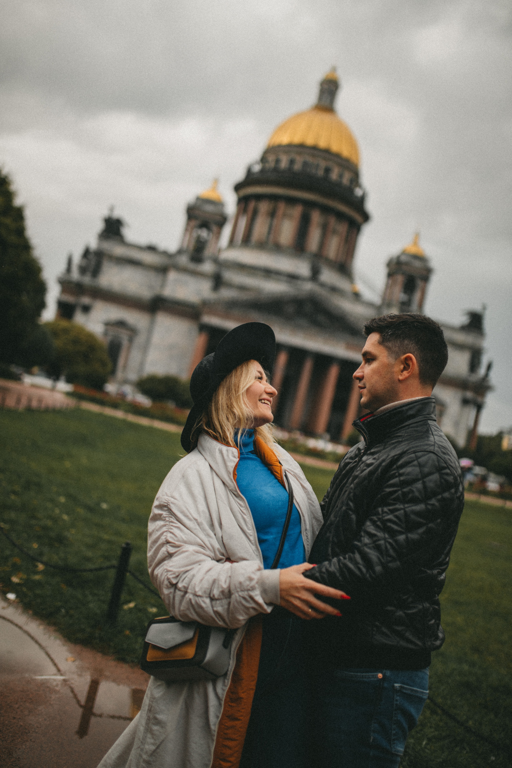 Алена. Дождевик. Фотограф в Санкт-Петербурге Матвиенко Яна