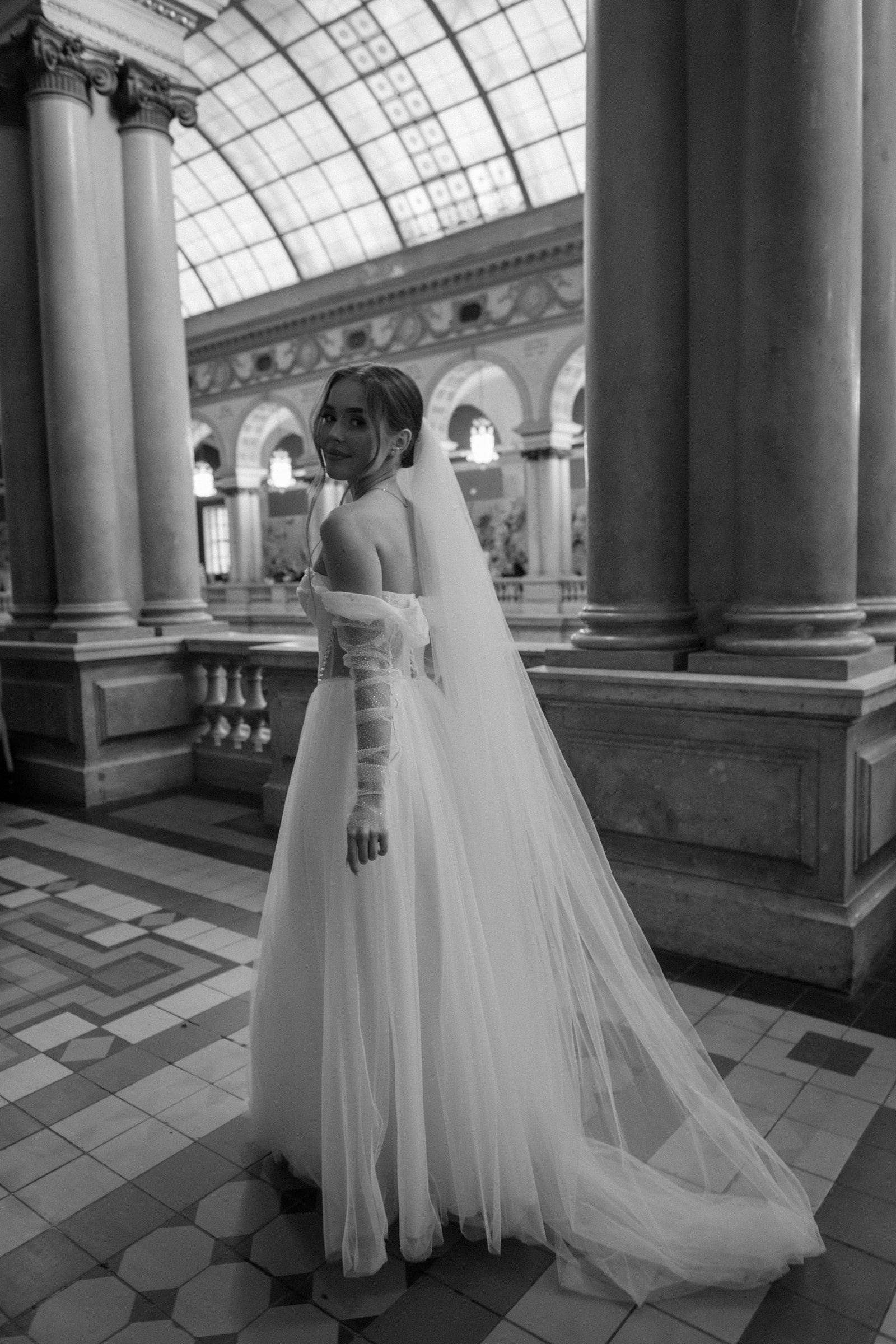 14 дворцов в Санкт-Петербурге для свадебной фотосессии в дождь. Свадебный фотограф в Санкт-Петербурге Венера Ахметова