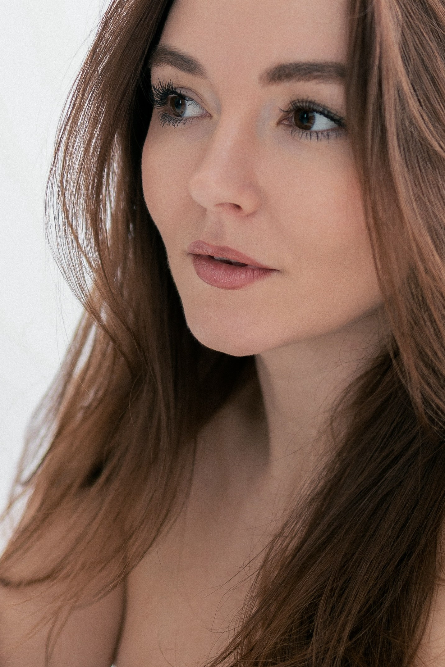 Polina Loginovskaya | PH