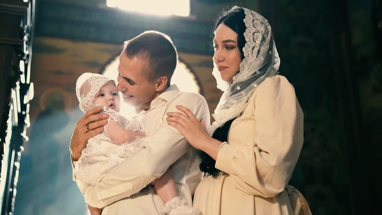 Фотограф на крещение и венчание в Нижнем Новгороде.Свадебный Фотограф