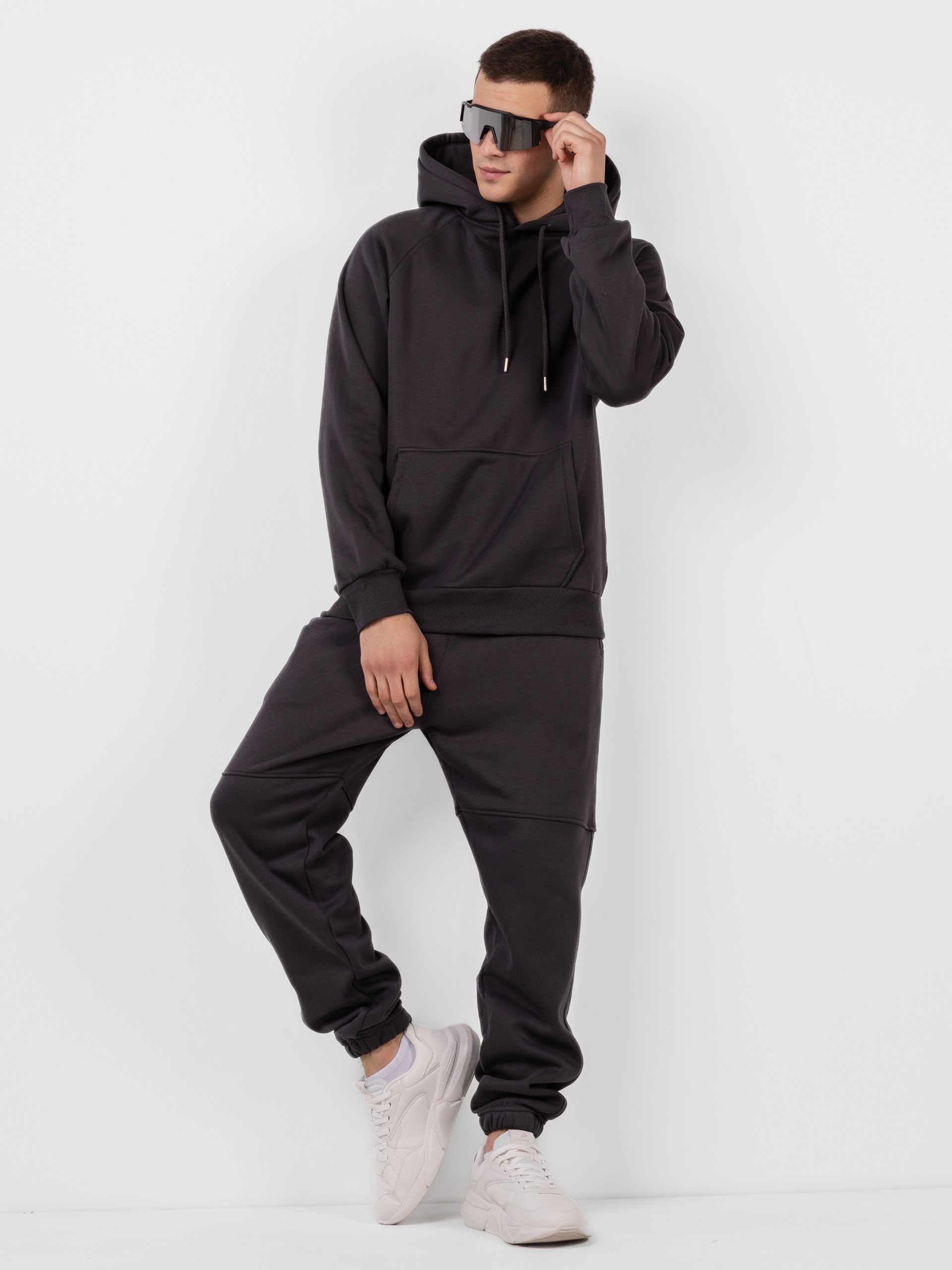 Сборная съёмка для маркетплейсов от CREATIVO PROD. Фото для маркетплейсов — CREATIVO.PROD Москва