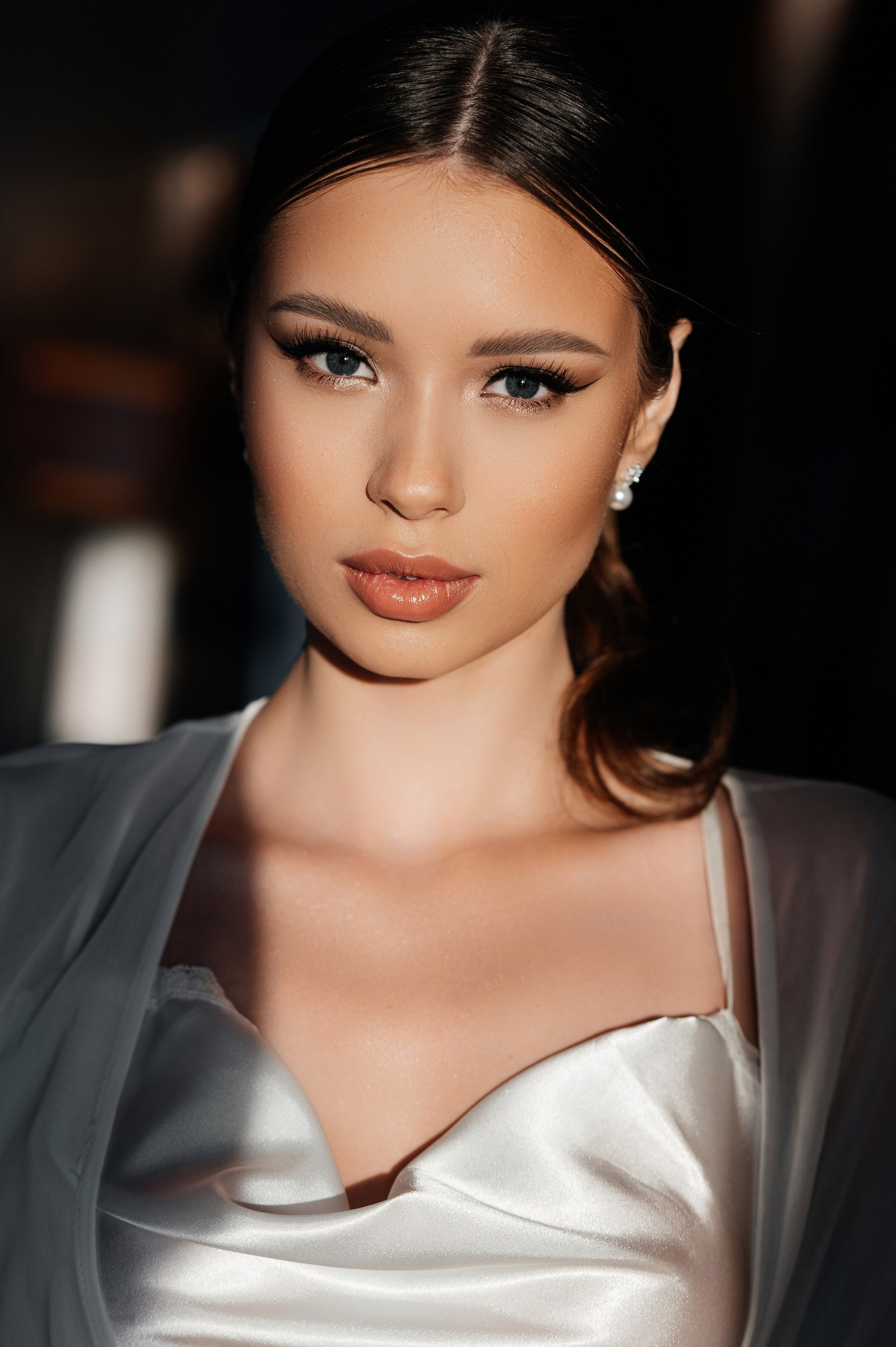 Свадебный визажист и стилист по прическам в Москве