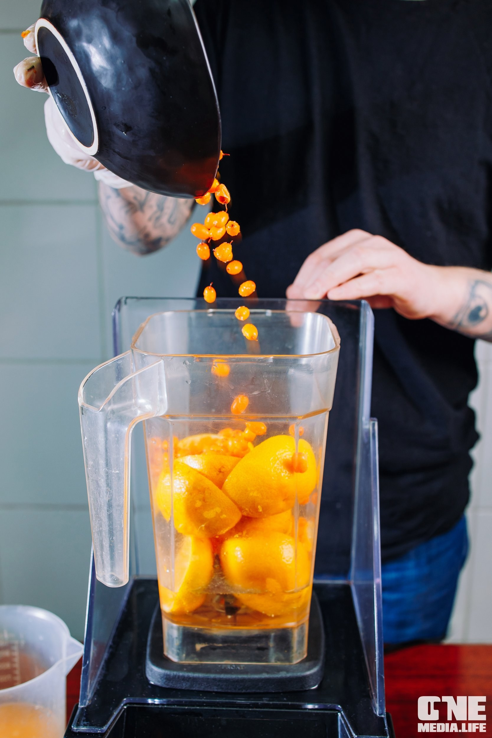 Рецепт мандаринового пунша от шеф-бармена Dreadnought. One Media Life: фоторепортажи, фотоотчеты с мероприятий и заведений