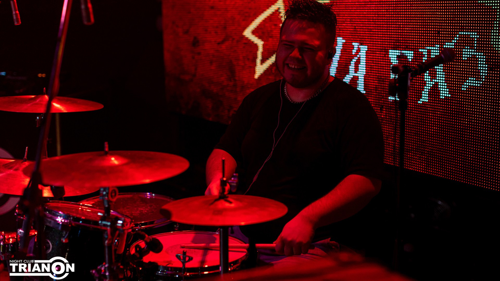 «Дави на Газ» (Сектор Газа cover show) TrianonClub. Фотограф Владимир Молоканов