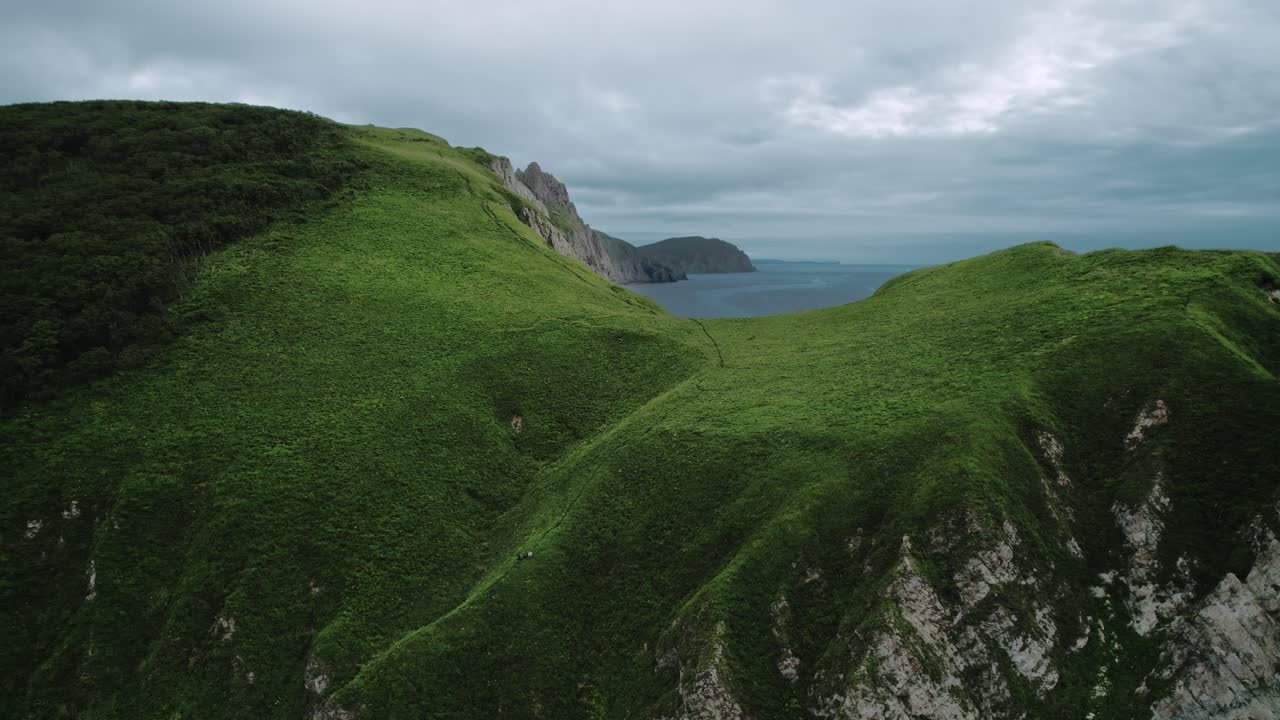 Мыс Четырех Скал. Иван Зайцев (IZIART) — создание культурного кода через фото и видео