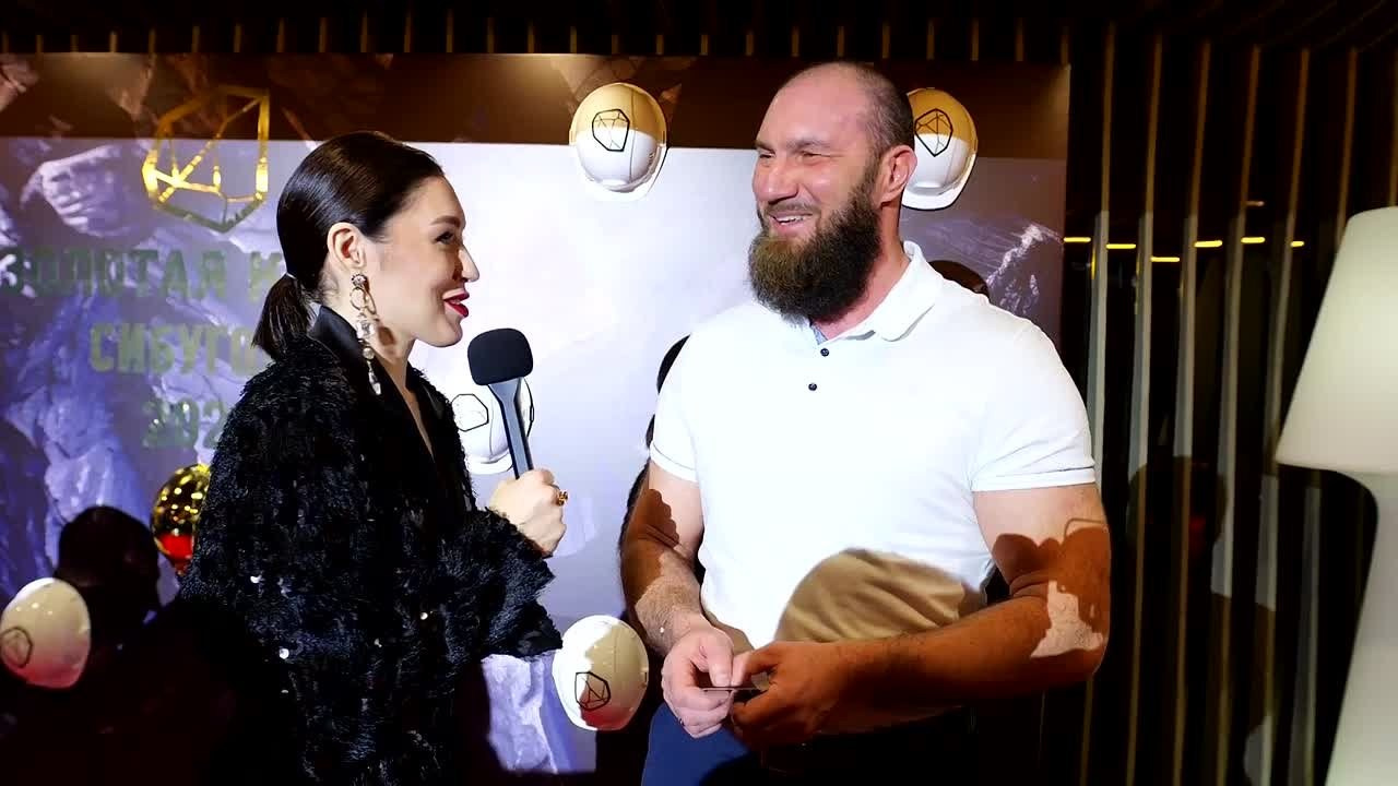 Юмористическое видео с участием гостей события