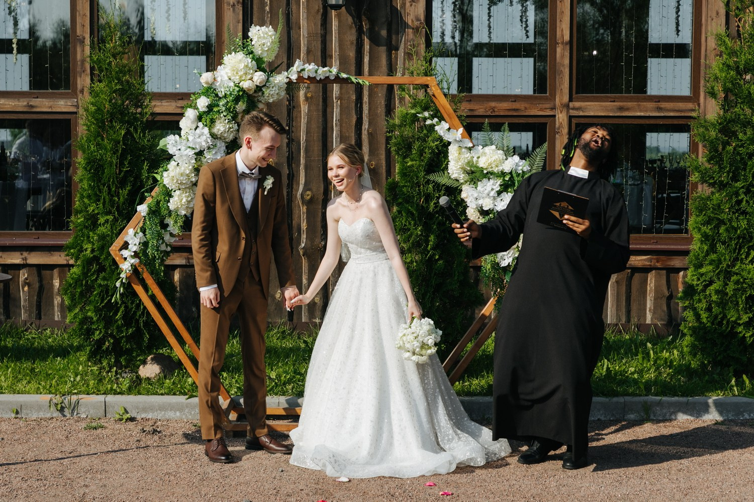 Свадьба в Петергофе, фотограф Денис Шмигирилов. Фотограф крещение венчание в Петербурге! Помогает подобрать храм и посоветовал душевного батюшку в СПб