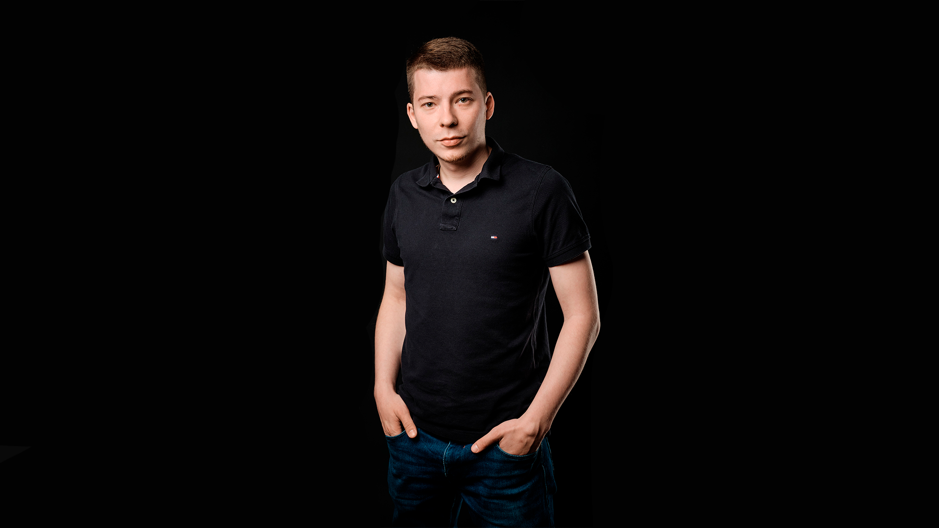 Бизнес портрет Максима. Профессиональный фотограф в Екатеринбурге Юра Сахар