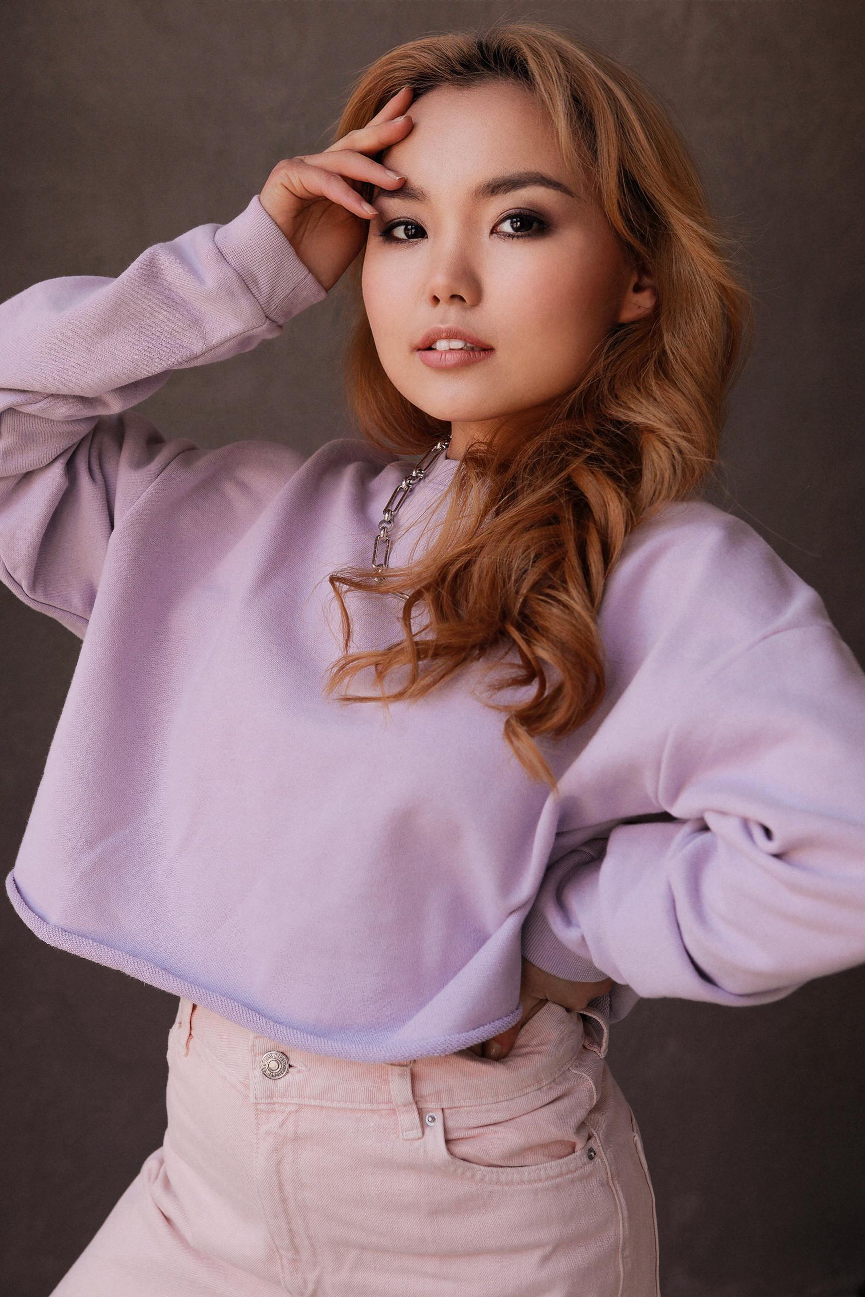 Модель для предметной съемки Бетти Москва| Sale Easy