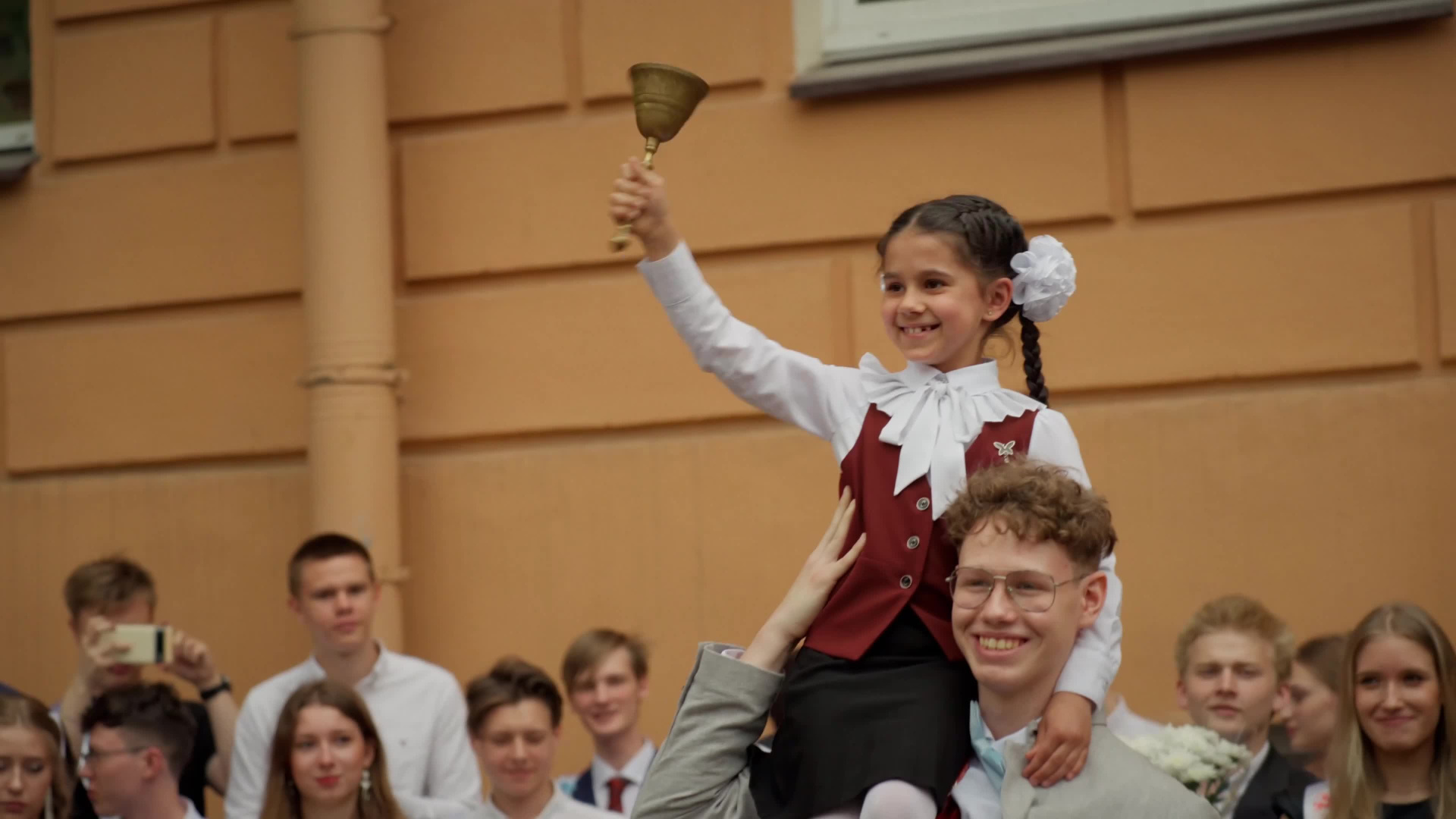 Школьные выпускные. Видеограф и Видеосъёмка Сергей Каличевский