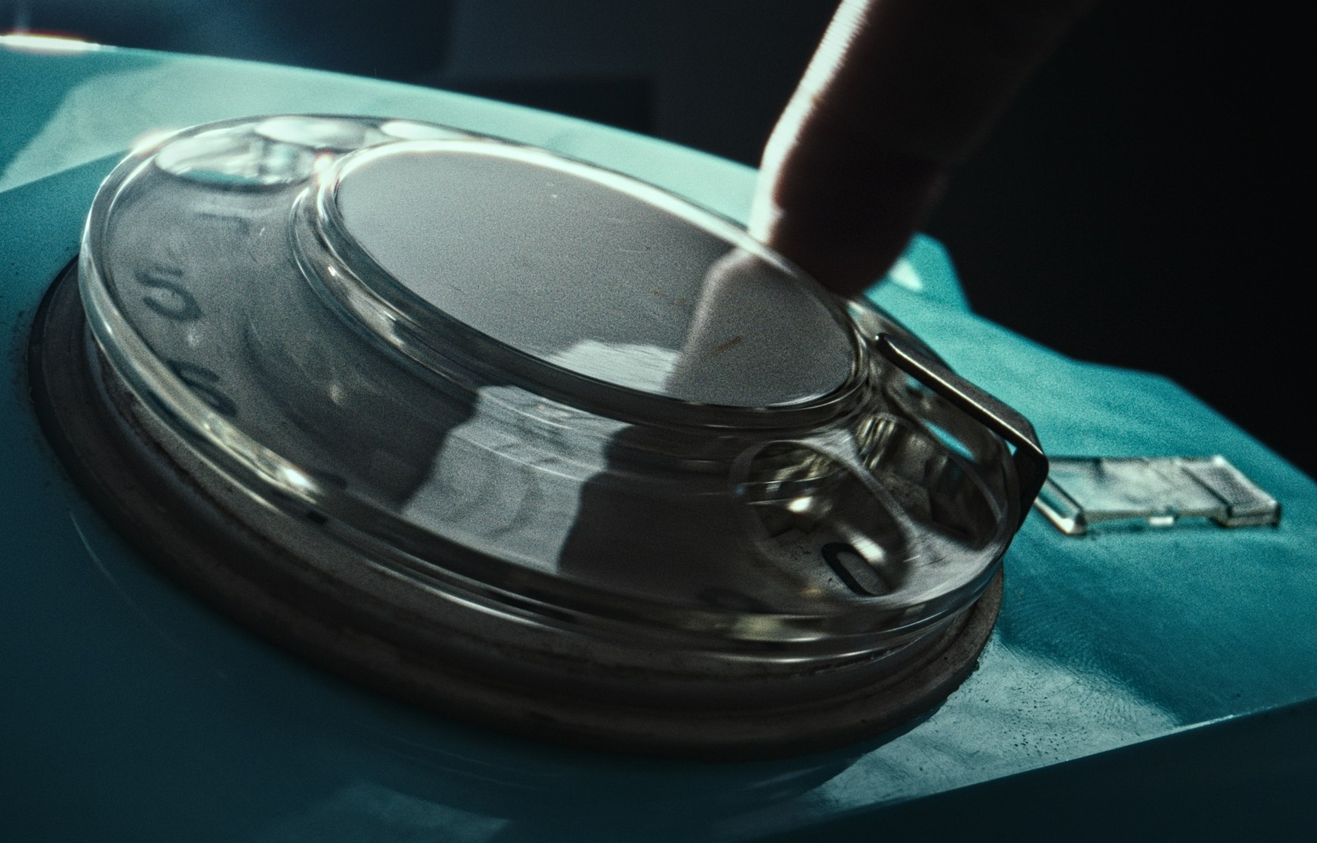 Реклама Квантум. Цветокоррекция кино, рекламы и клипов. В Алматы и по всему миру. Юрий Косяков