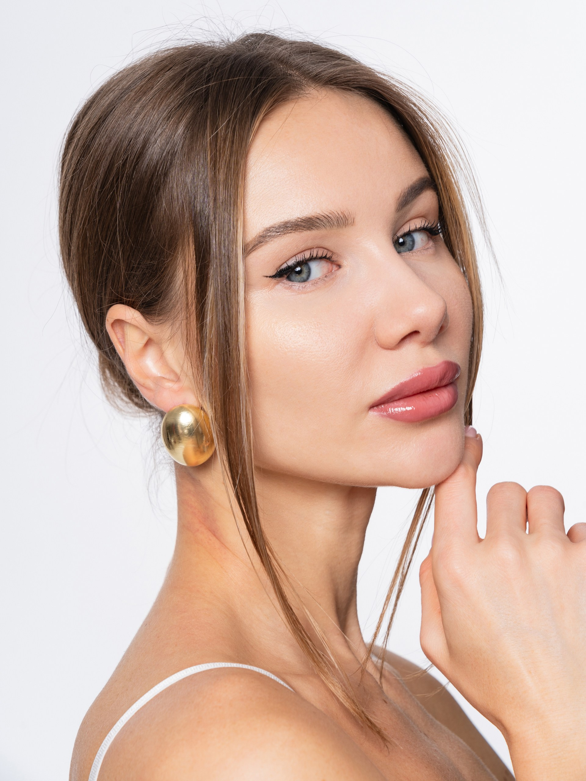 Контакты CREATIVO PROD. Фото для маркетплейсов — CREATIVO.PROD Москва